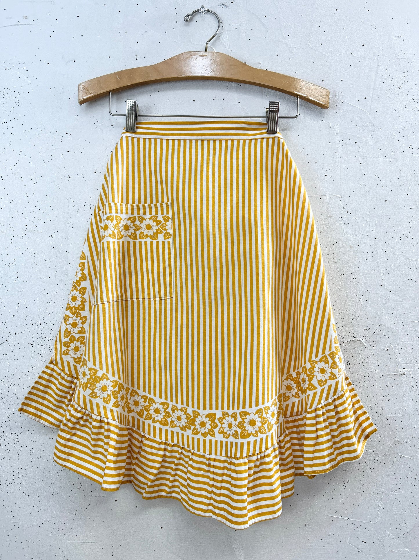 Vintage Apron [H33547]