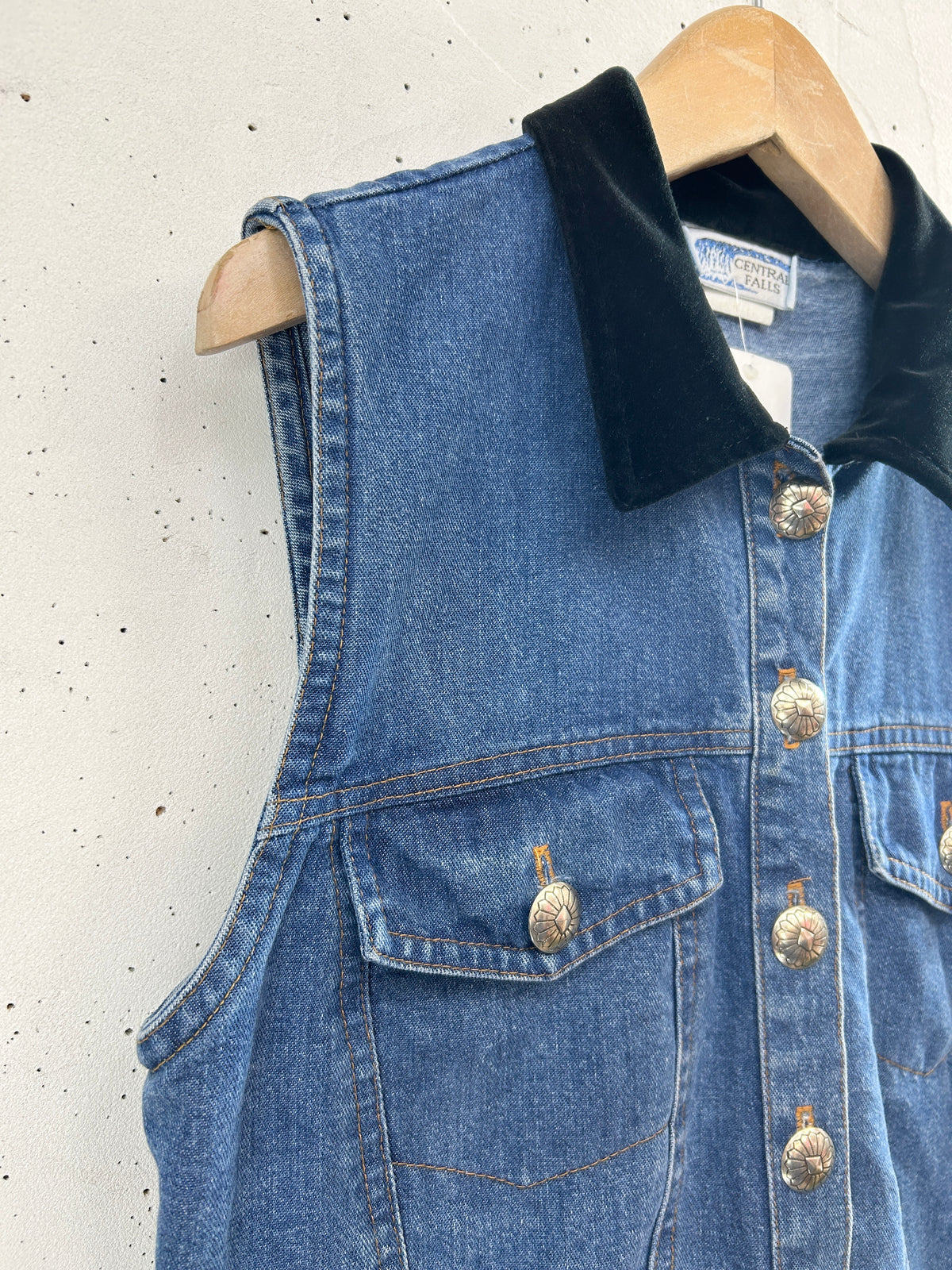 Vintage Denim Vest 〜MADE IN USA〜 [J34166]
