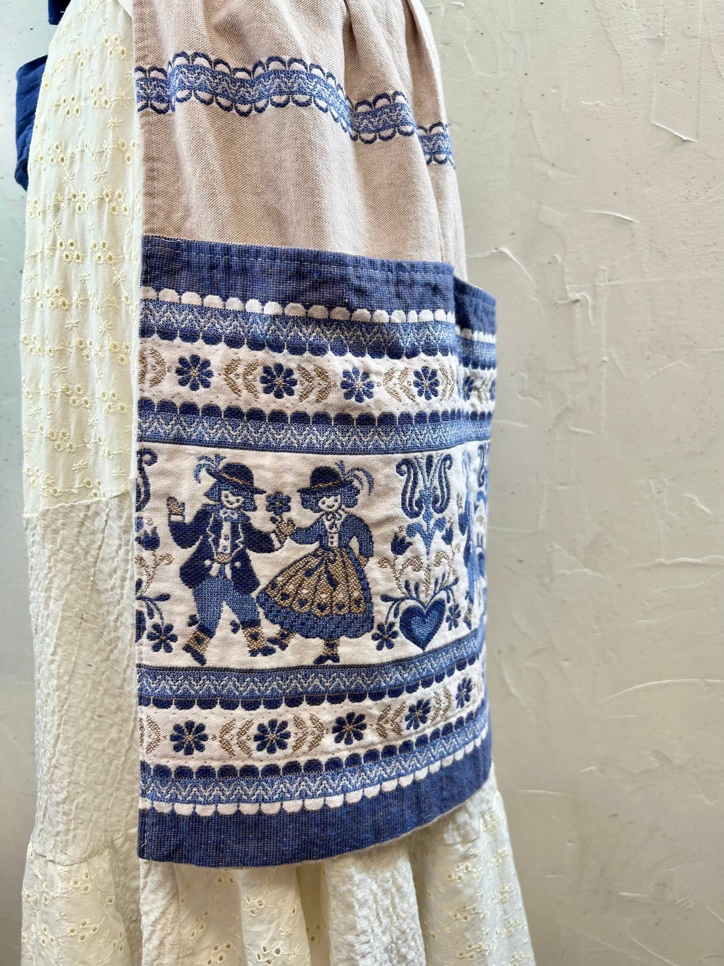 Vintage Tyrol Apron MADE IN AUSTRIA [G30715]