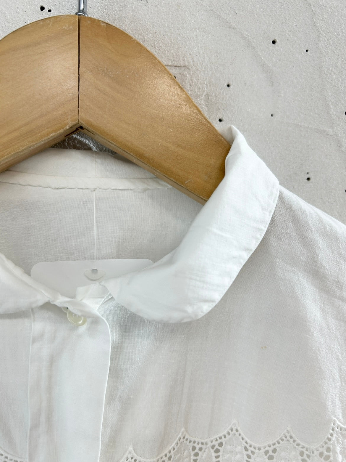 Vintage White Blouse [E32316]