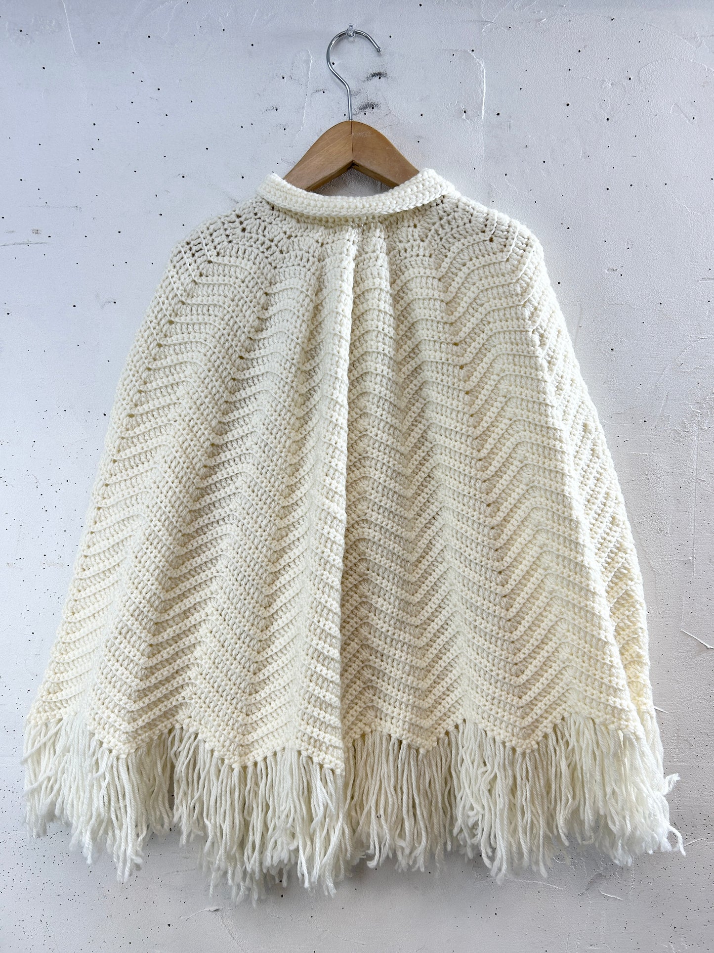 Vintage Knit Poncho [J30570]