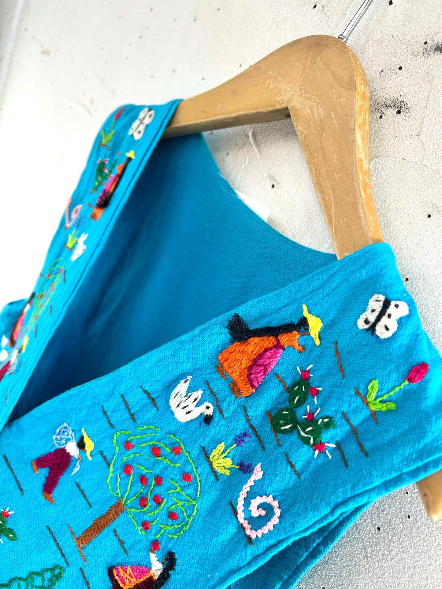 Vintage Embroidery Vest [B31534]