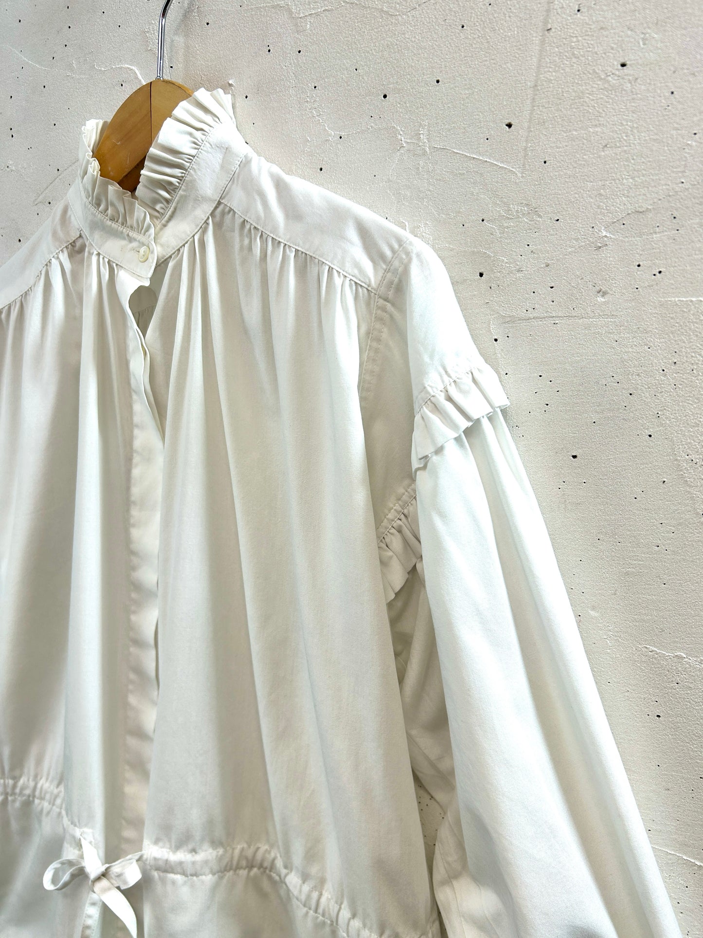 Vintage White Blouse [C31830]