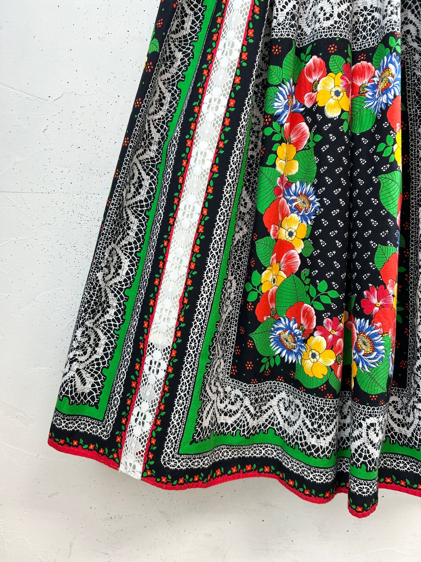 Vintage Skirt [B31528]