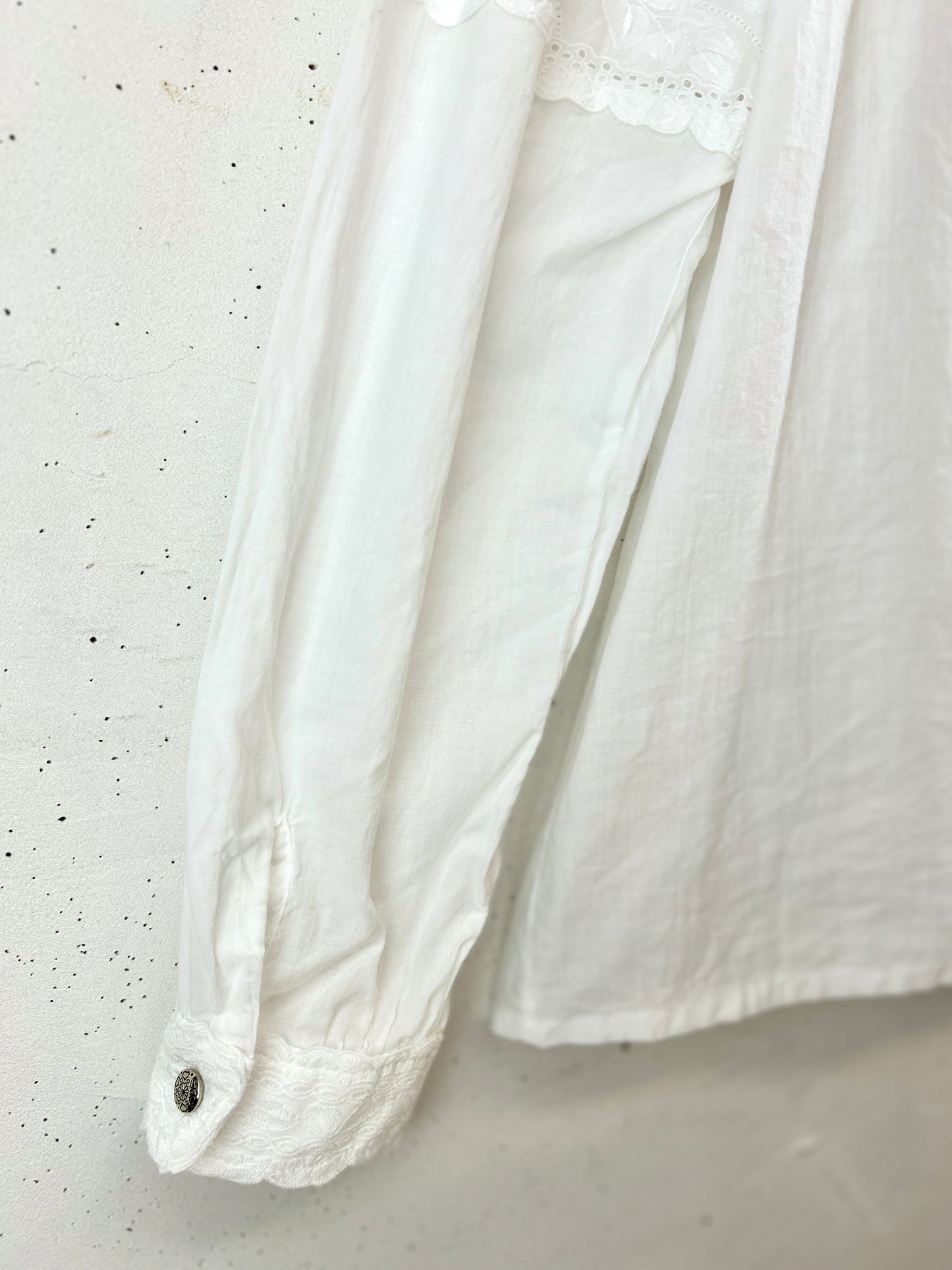 Vintage White Blouse [J30657］