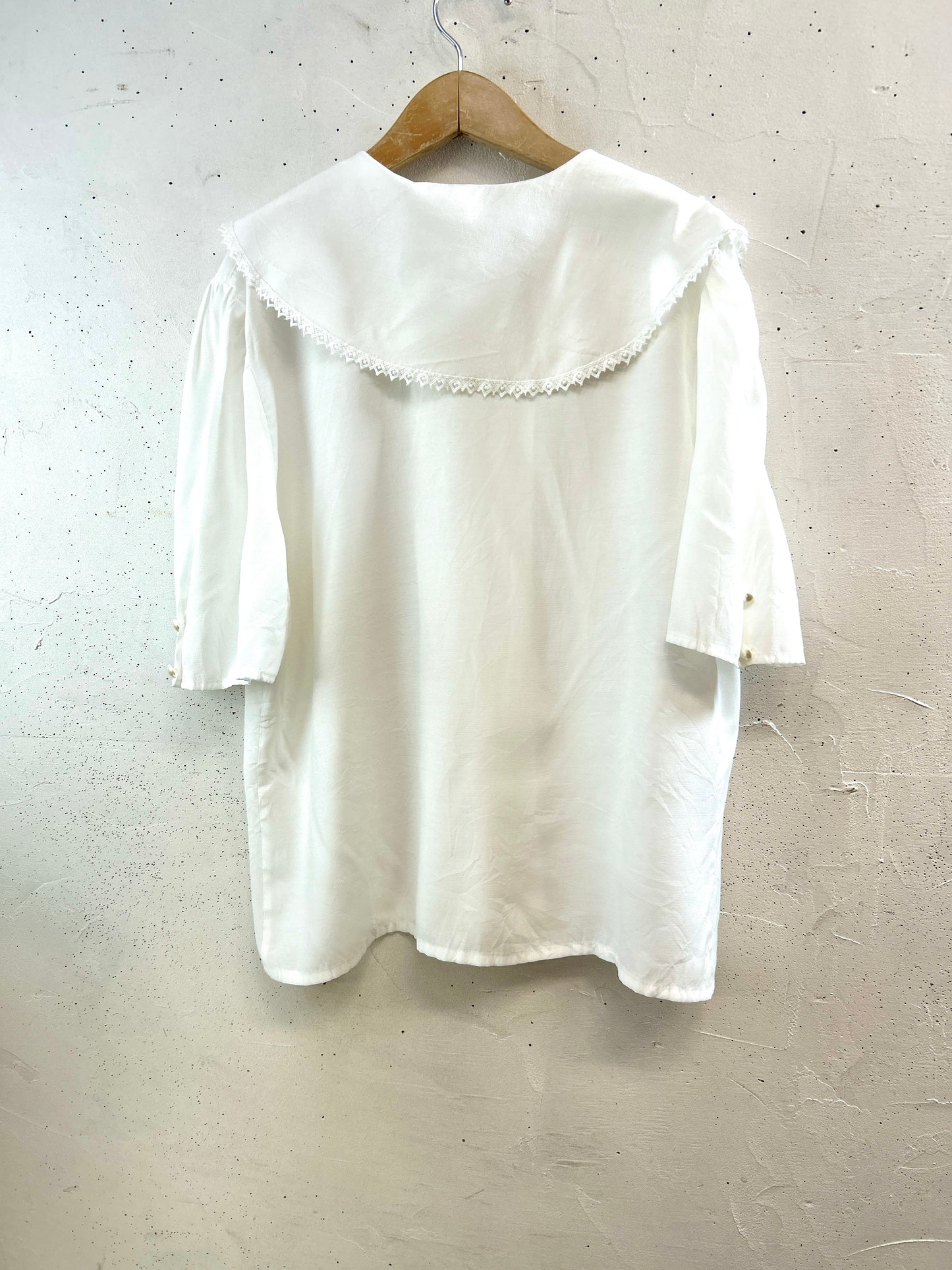 Vintage White Blouse [D32214]