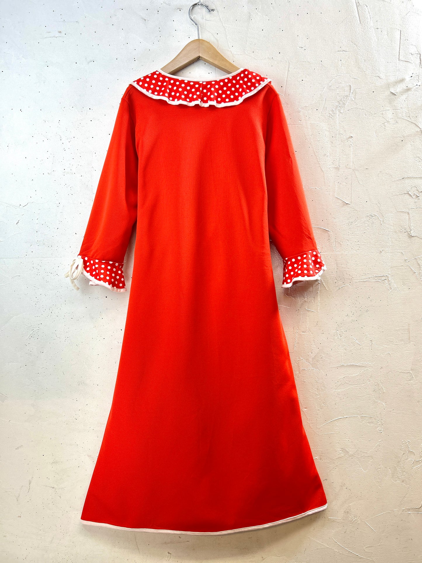 Vintage Gown [H30931]