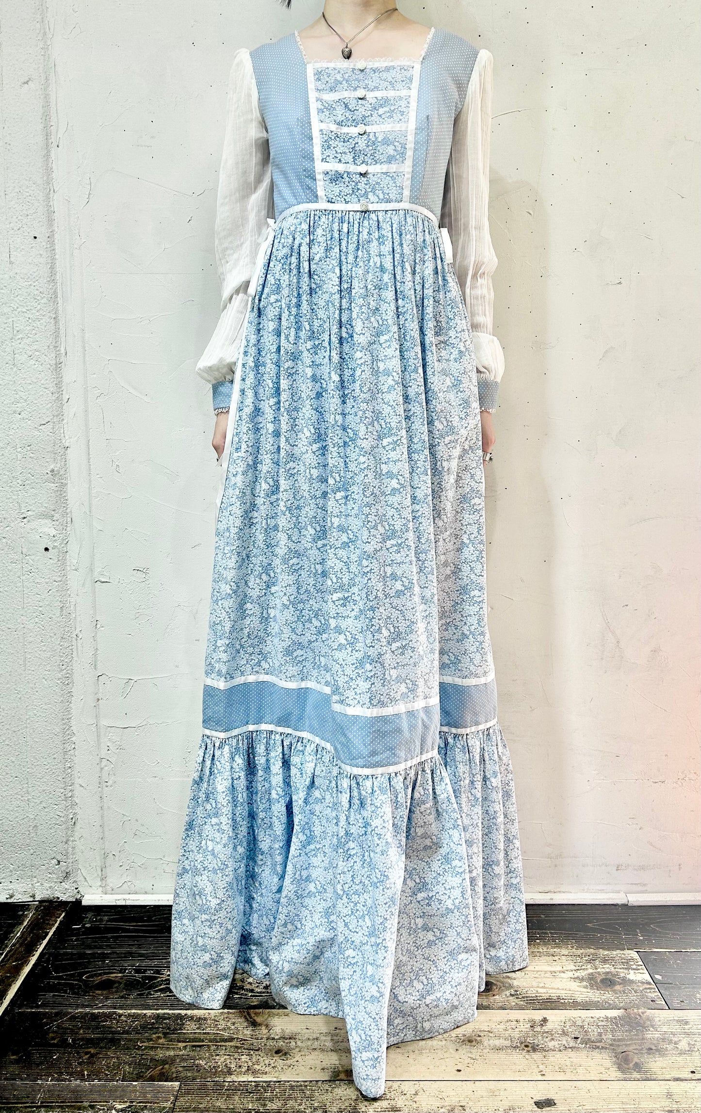 ’70s Vintage Dress [H24713]