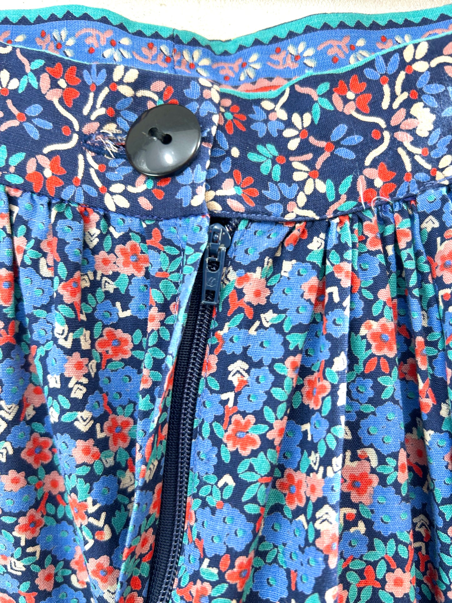 '70s Vintage flower Skirt [J30525]