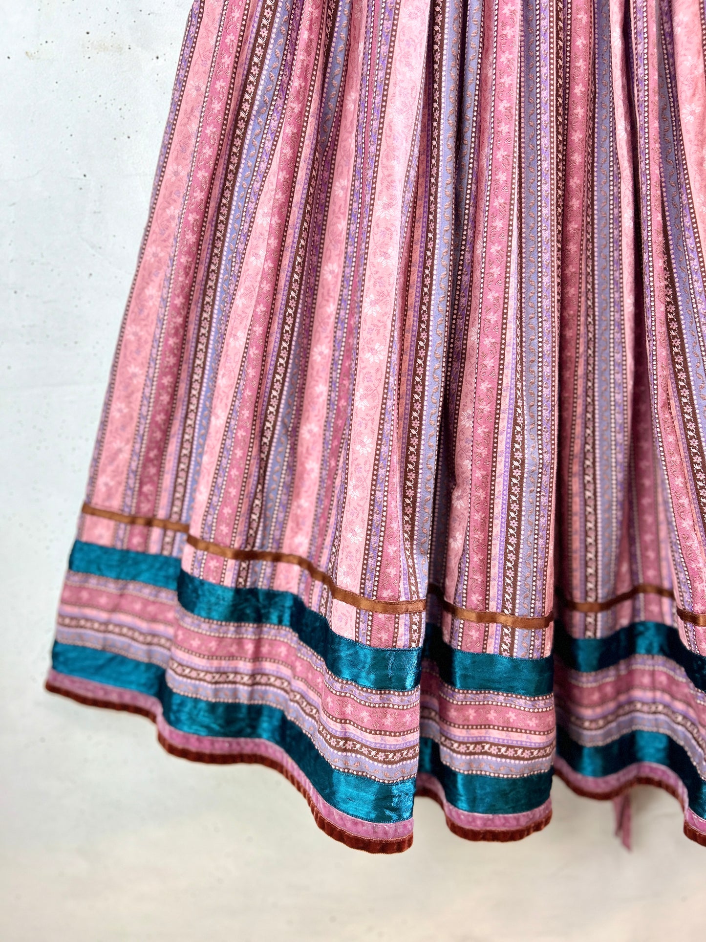 Vintage Tyrol Skirt [I30238]