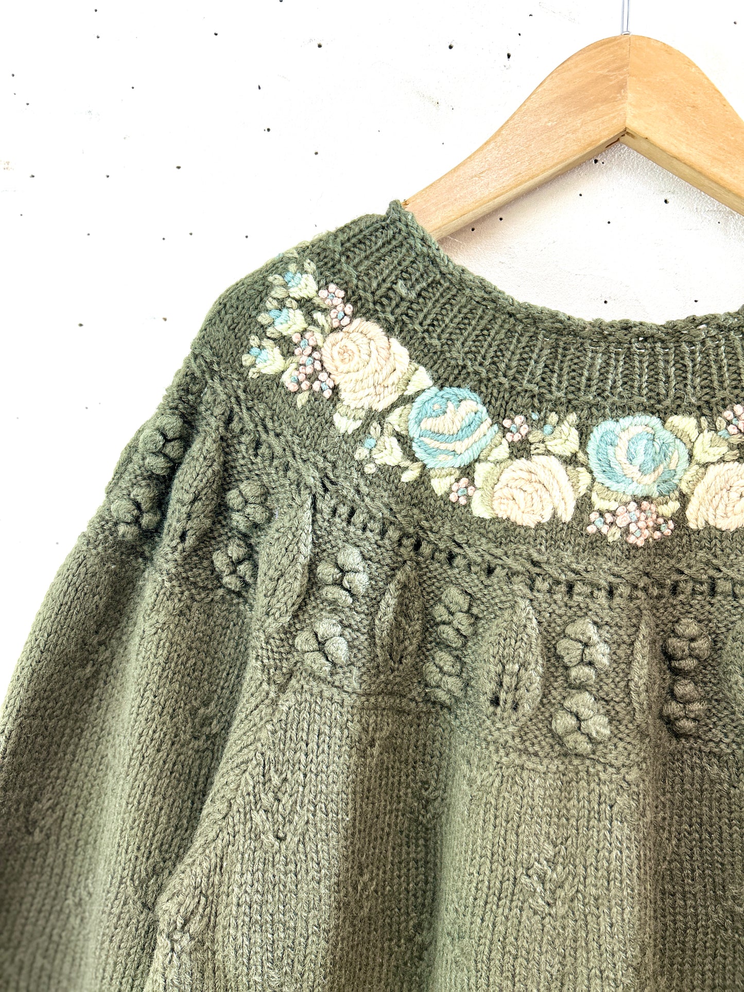 Vintage Knit Sweater [L30974]