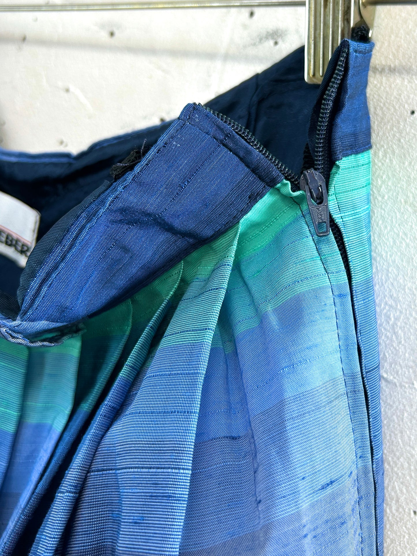 Vintage Plaid Skirt  Made in W.Garmany   [E32428]