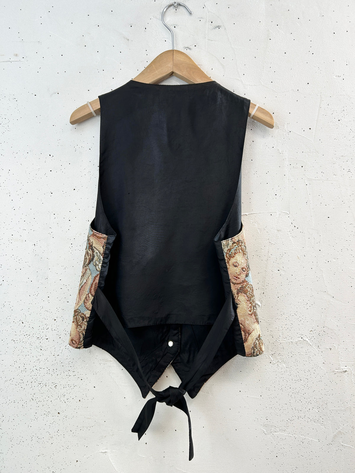 Vintage Gobelin Vest 〜MADE IN USA〜 [J34272]