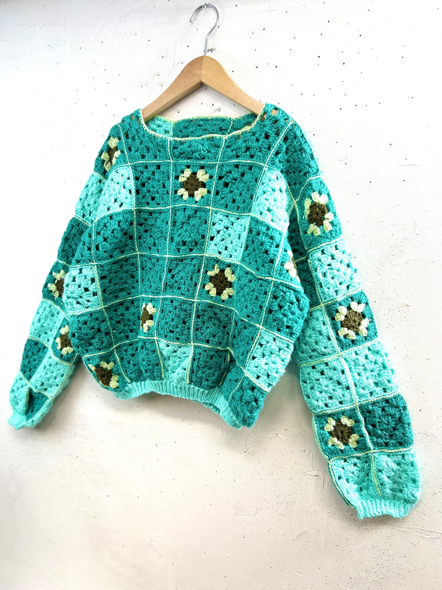 Vintage Granny Square Knit  [A31471]