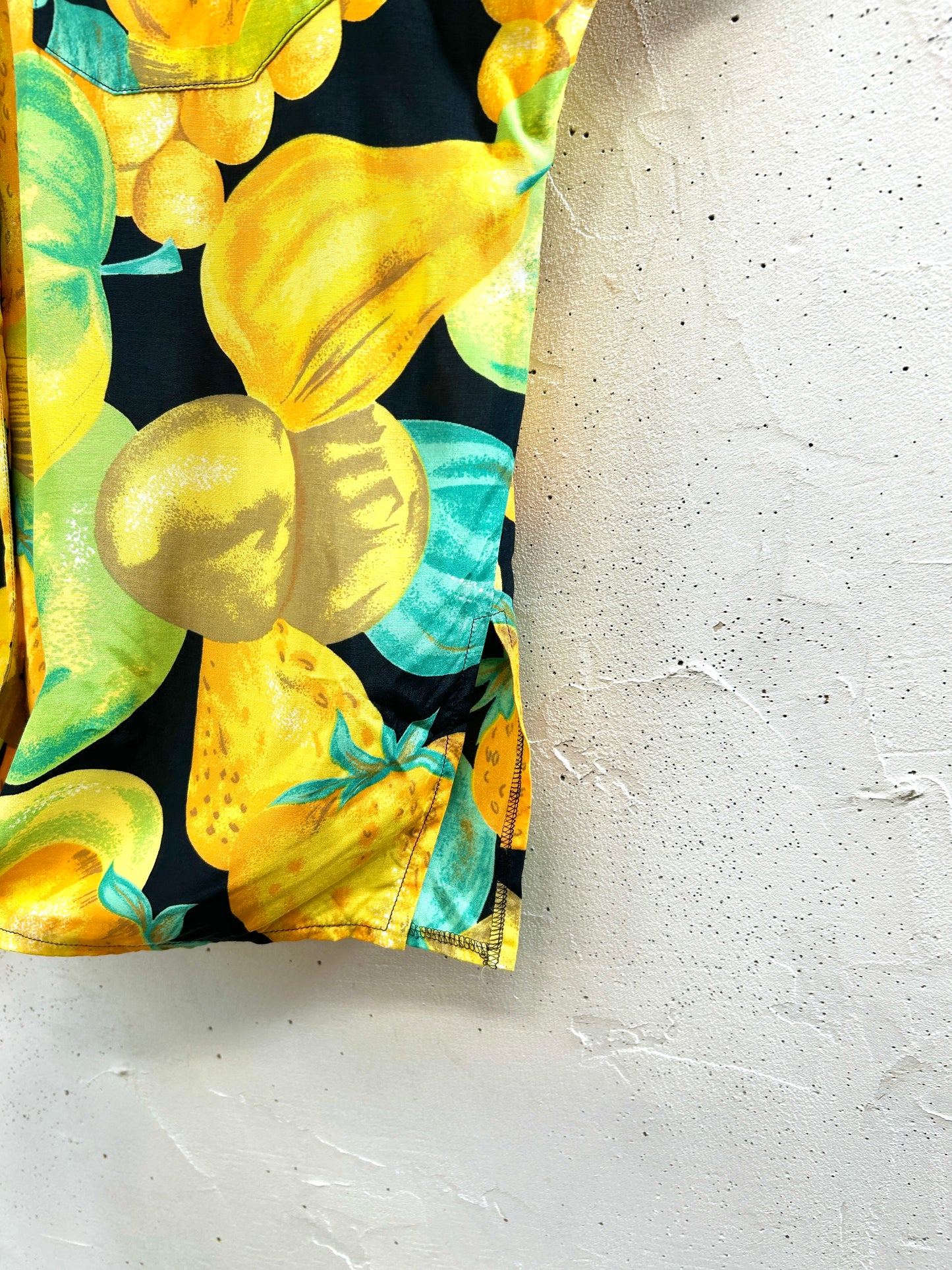 Vintage Fruit Shirt [G33200]