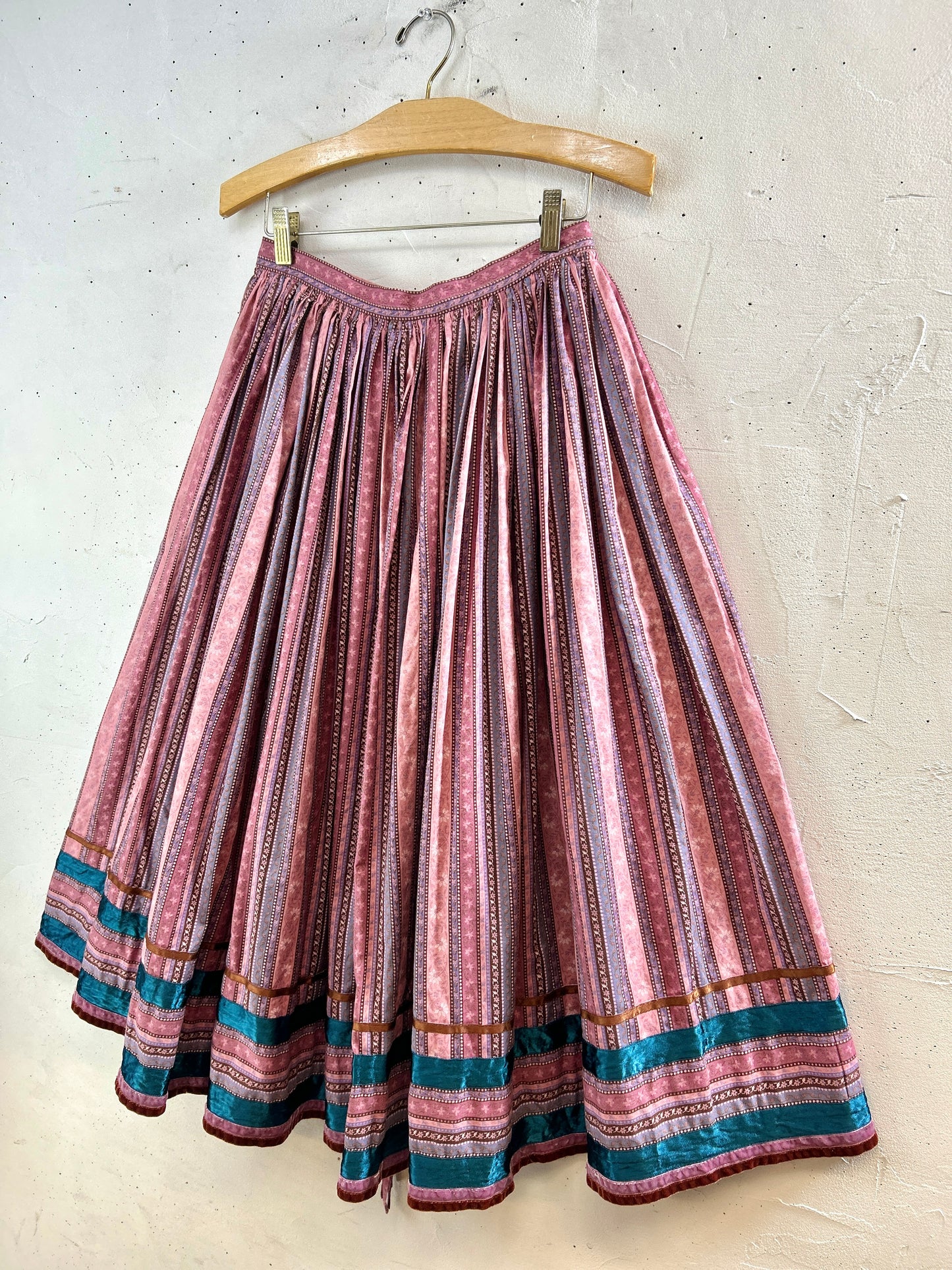 Vintage Tyrol Skirt [I30238]