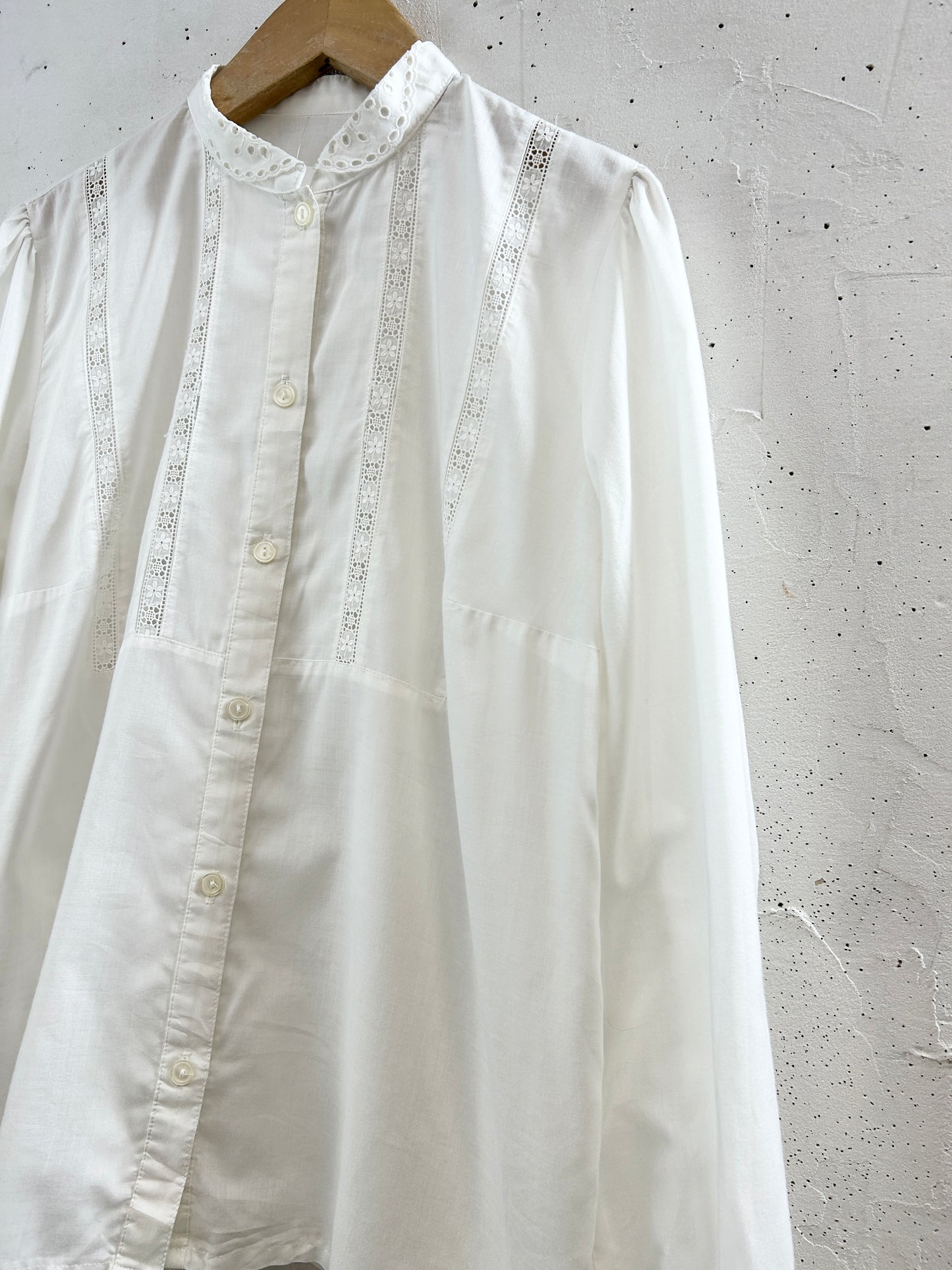 Vintage White Blouse [G32992]