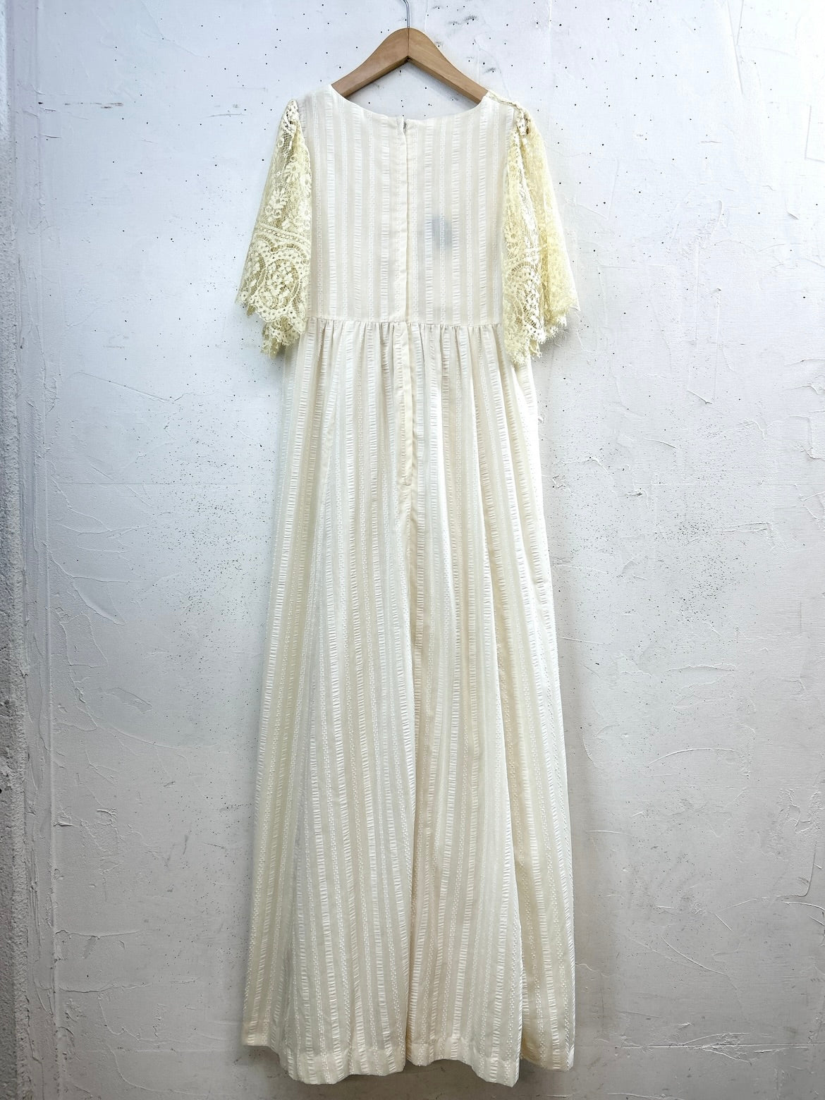 Vintage Lace Dress [E32305]