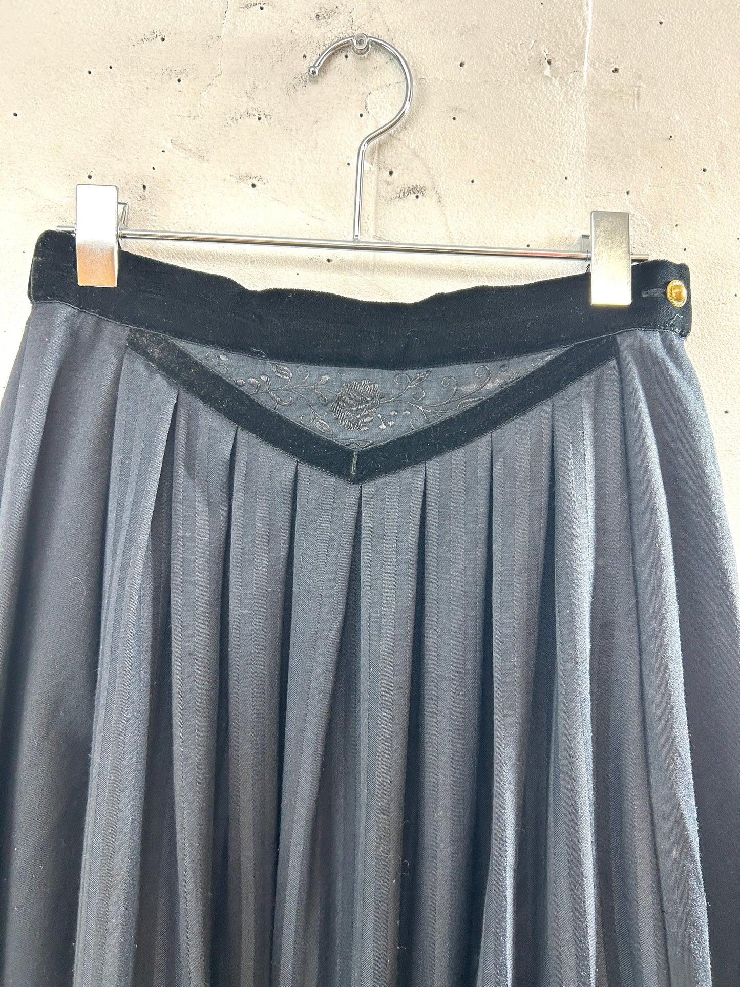 Vintage Tyrol Skirt [I30375]