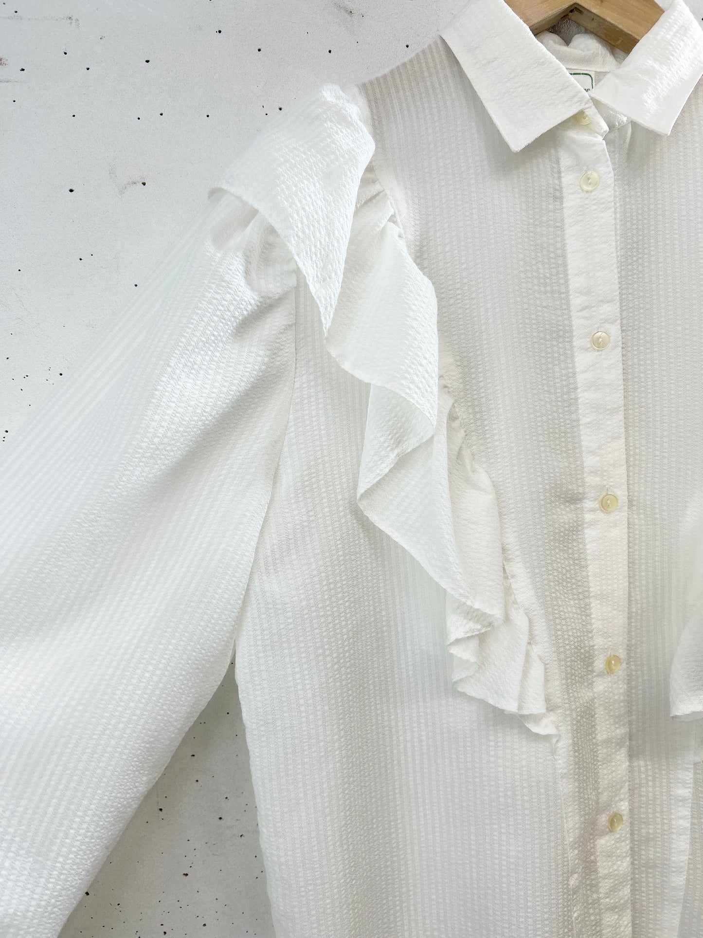 Vintage Ruffle Blouse [A31358]