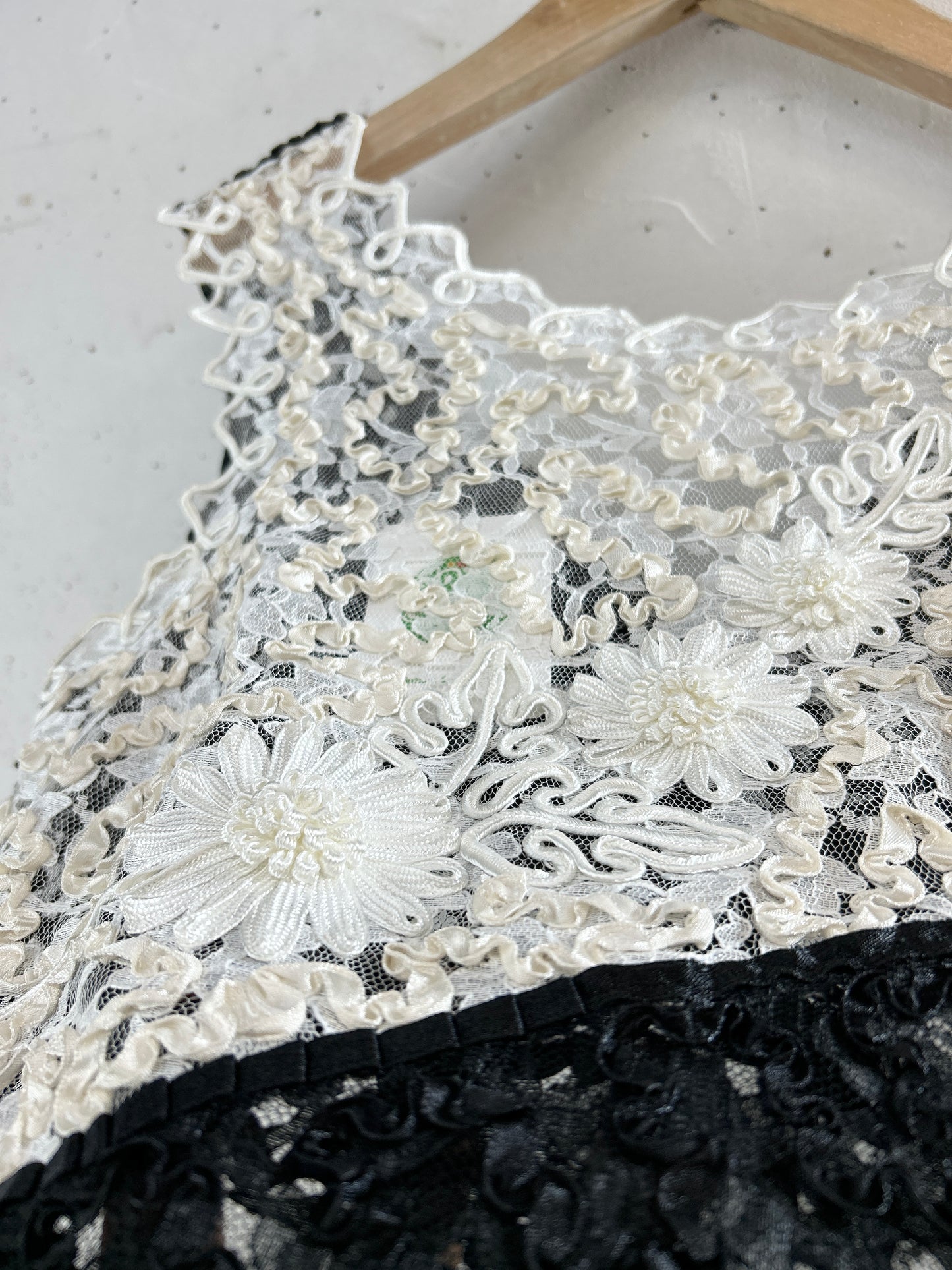 Vintage Lace Top [32857]