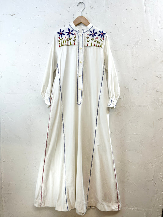 '70sVintage Embroidery Dress [H30902]