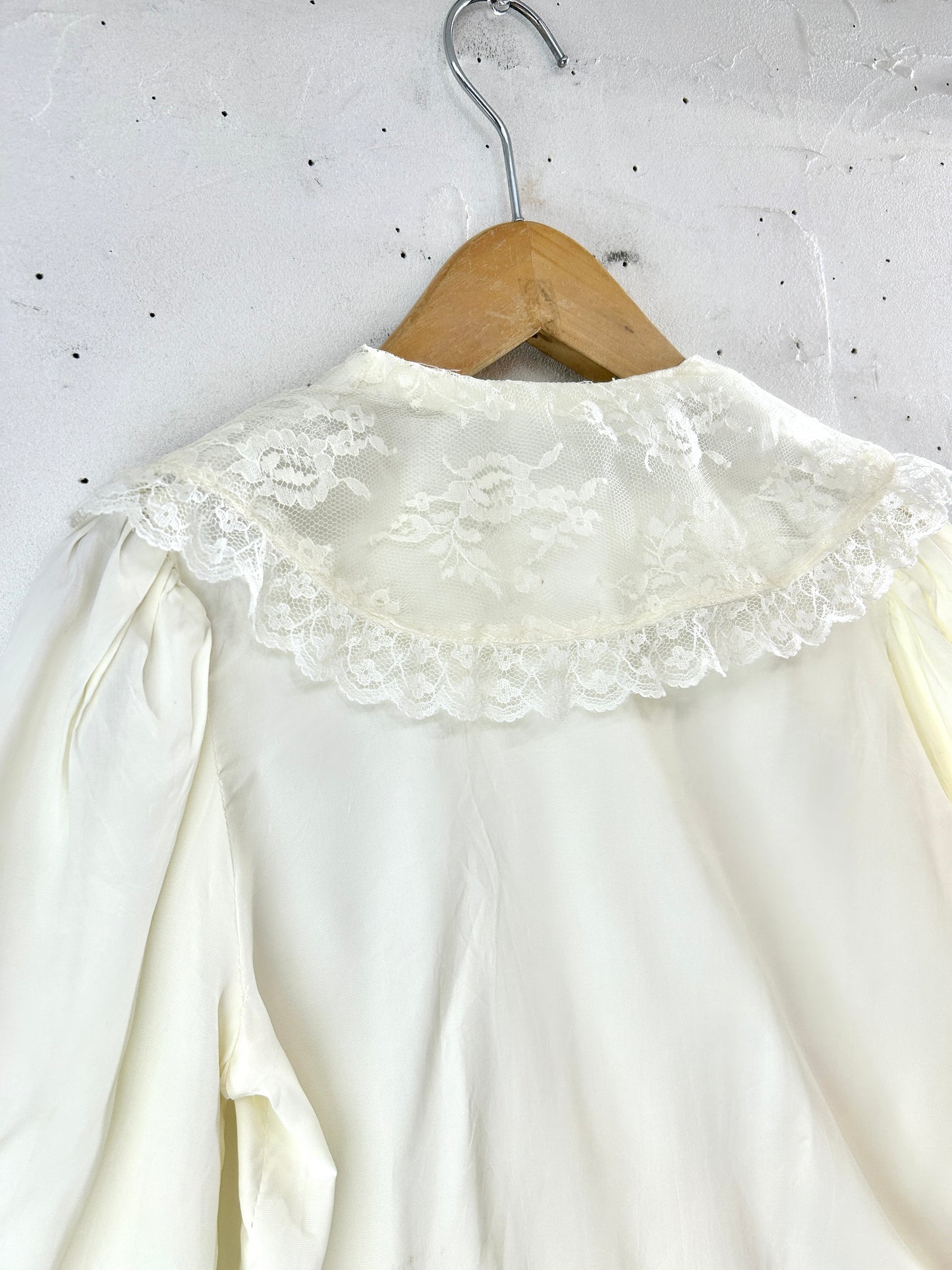 Vintage White Blouse [H33504]