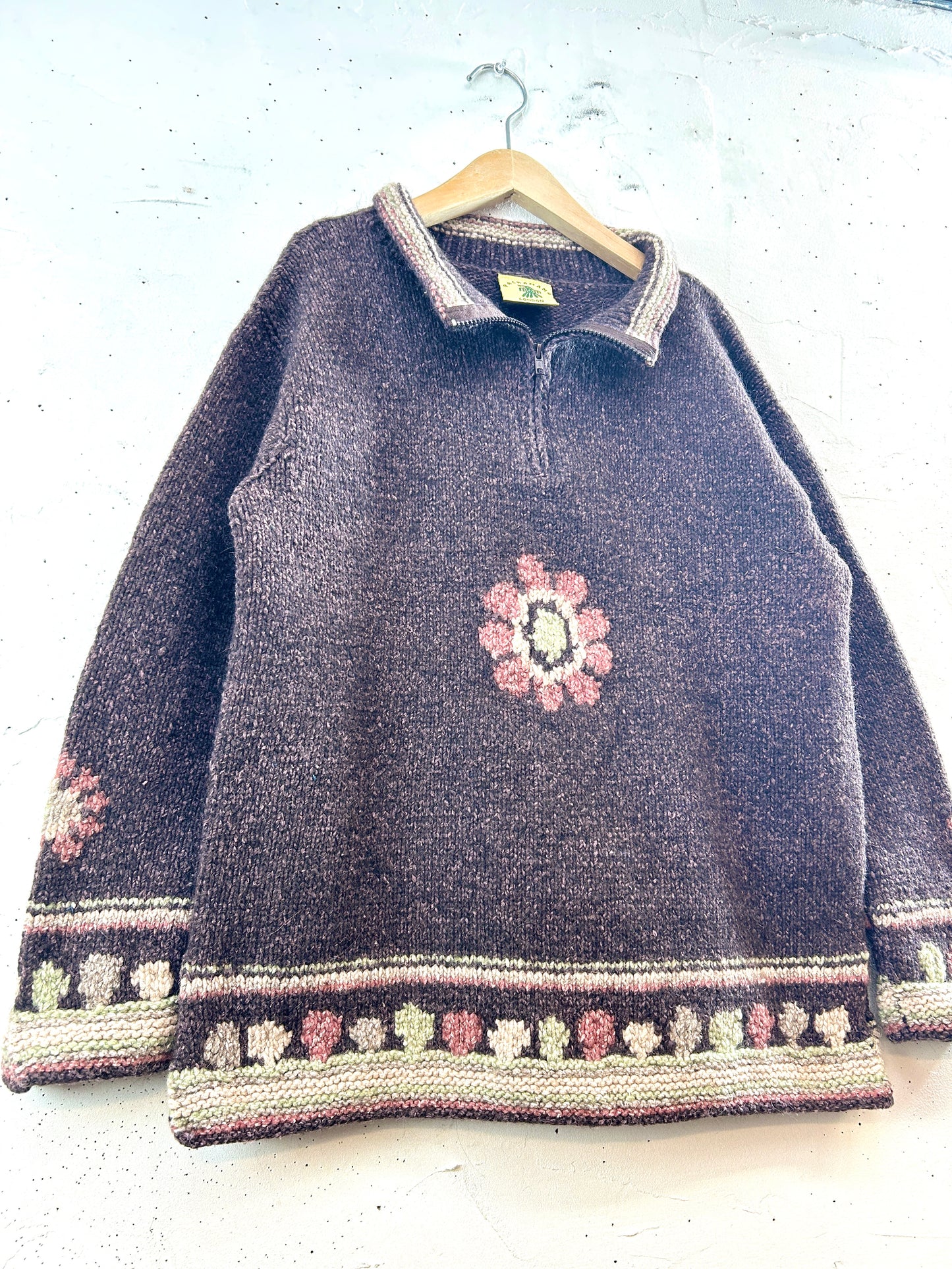 Vintage Hand Knit "PACHAMAMA" Made in ECUADOR [J30521]