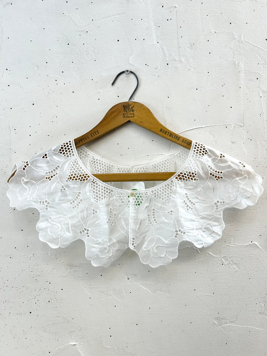 Vintage Lace Collar [J30461]