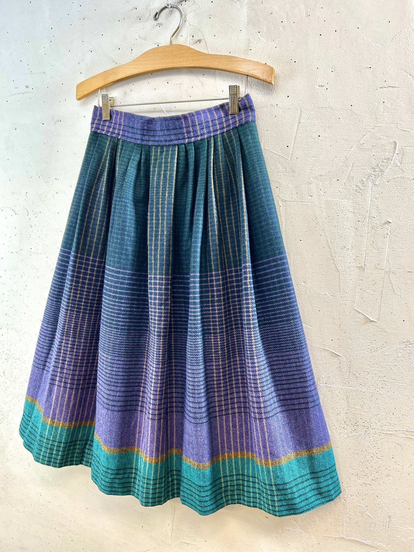 Vintage Plaid Skirt  MADE IN USA  [K30916]