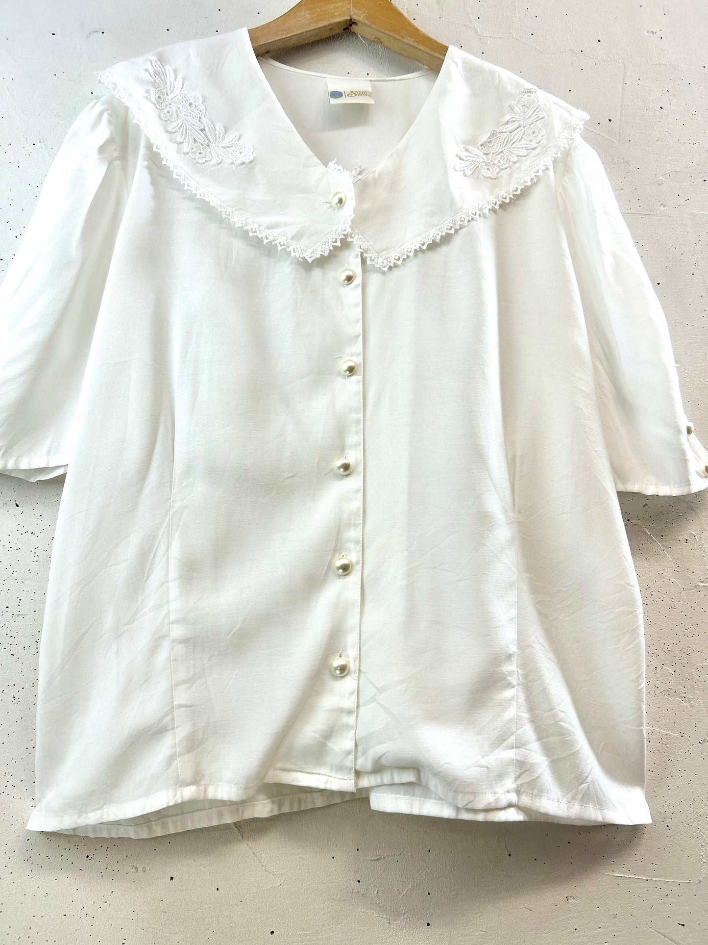 Vintage White Blouse [D32214]