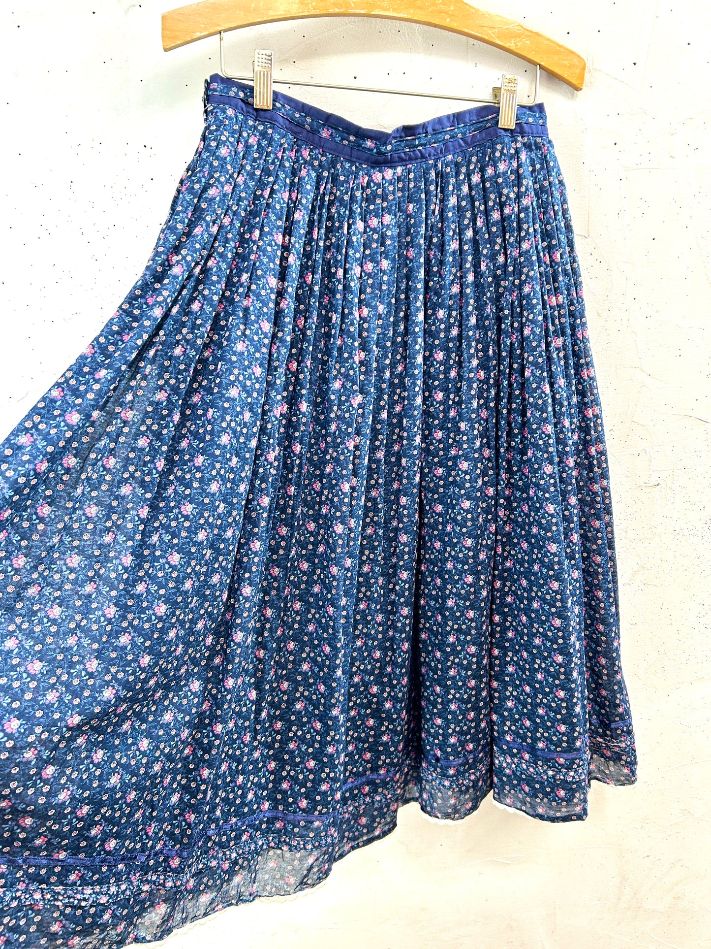 Vintage Skirt [A31452]