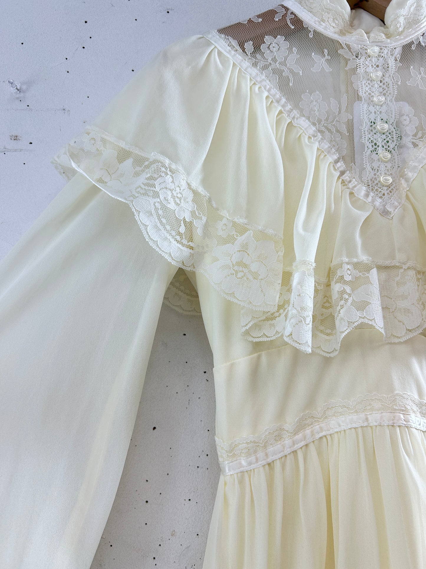 Vintage White Lace Dress [K30816]