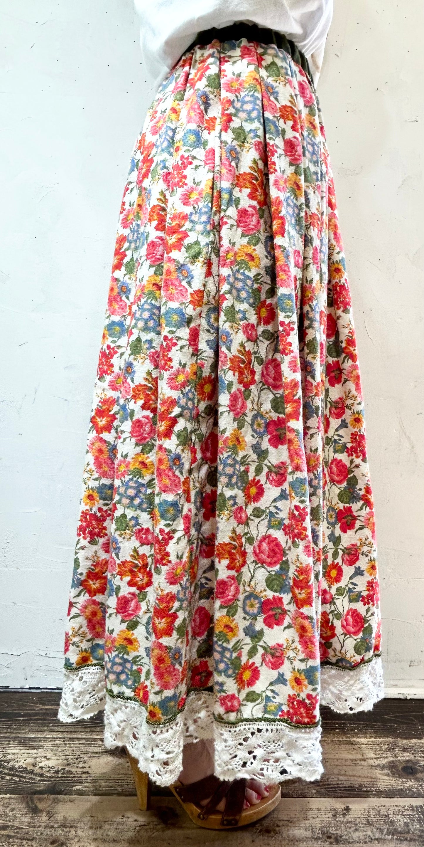 Vintage Skirt [G24648]