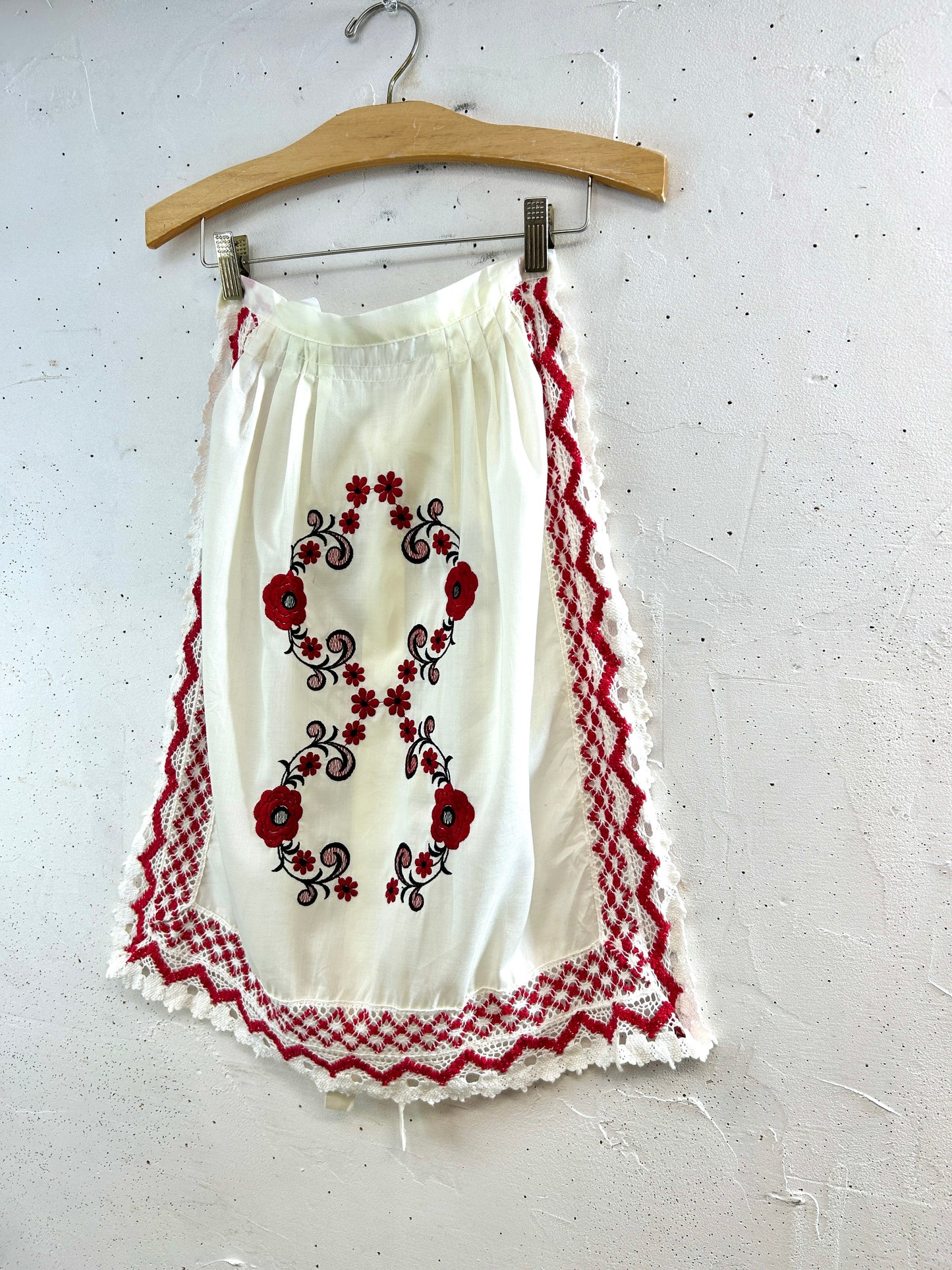 Vintage Embroidery Apron [F32914]