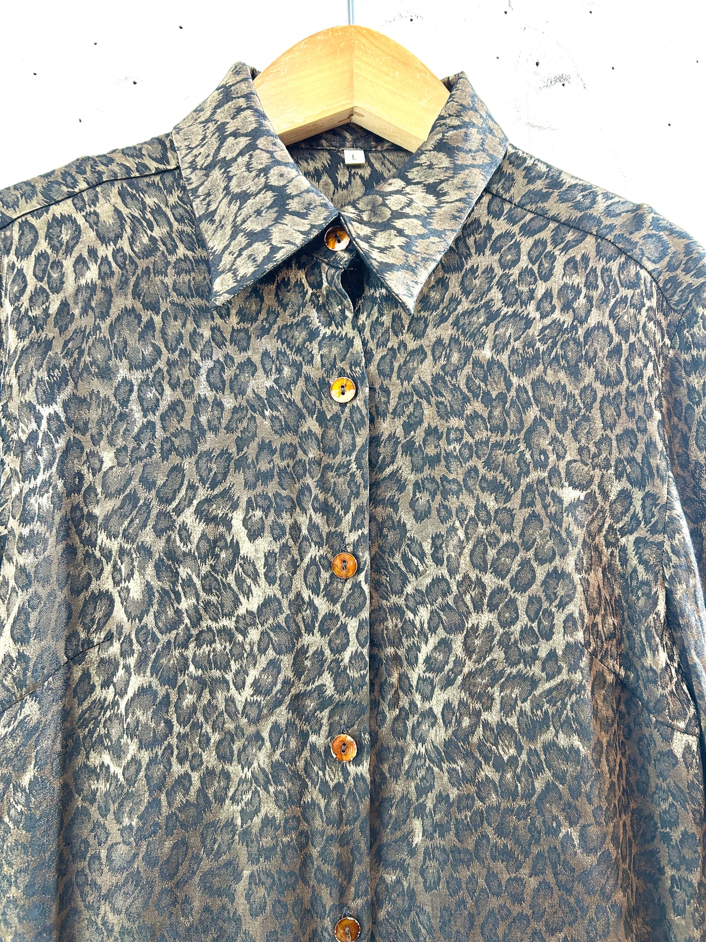 Vintage Leopard Shirt [J30513]