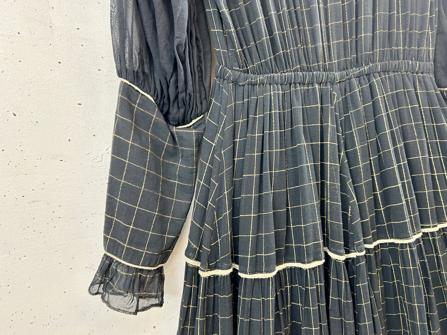 Vintage Black Dress [H30952]