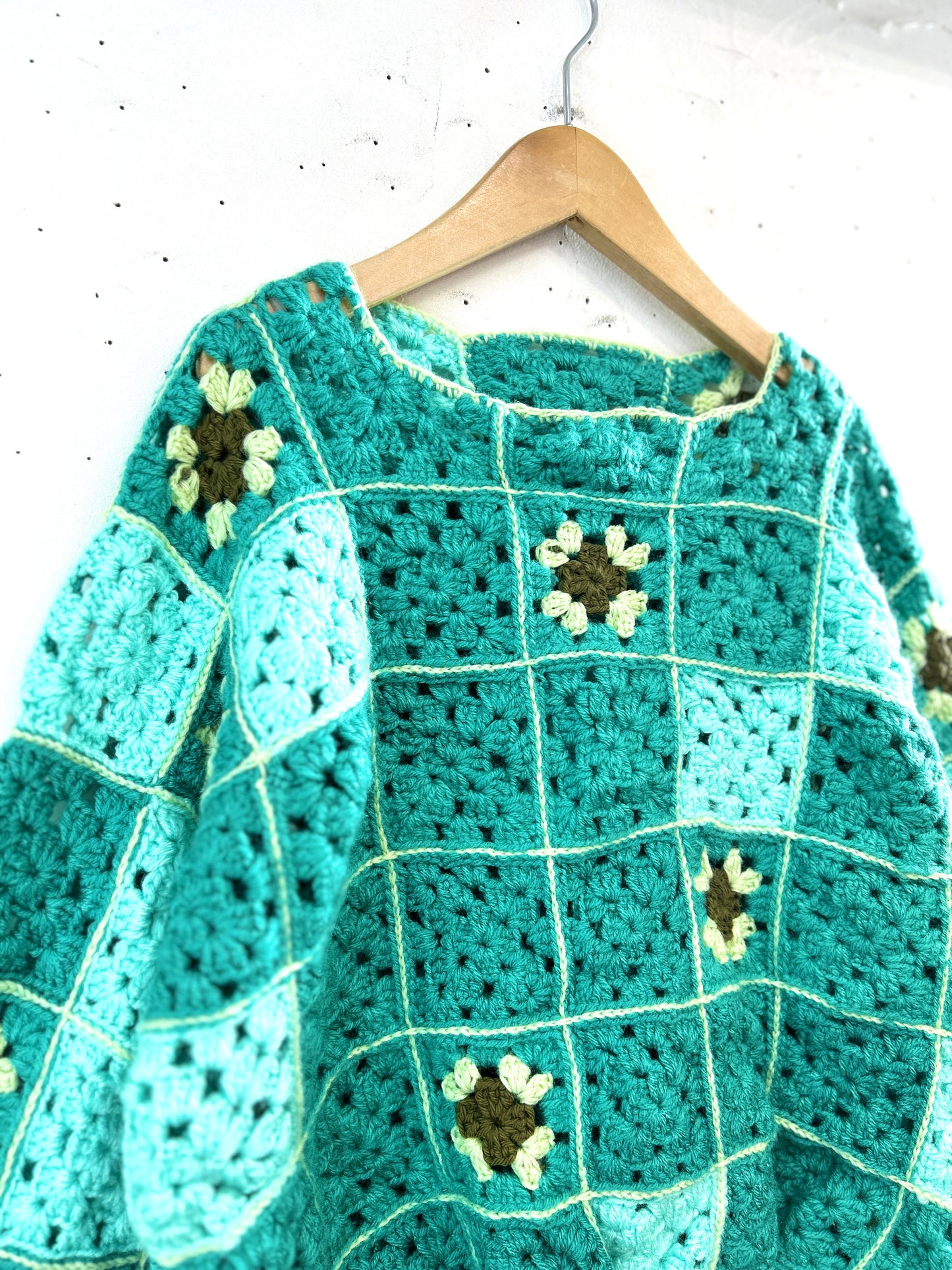 Vintage Granny Square Knit  [A31471]