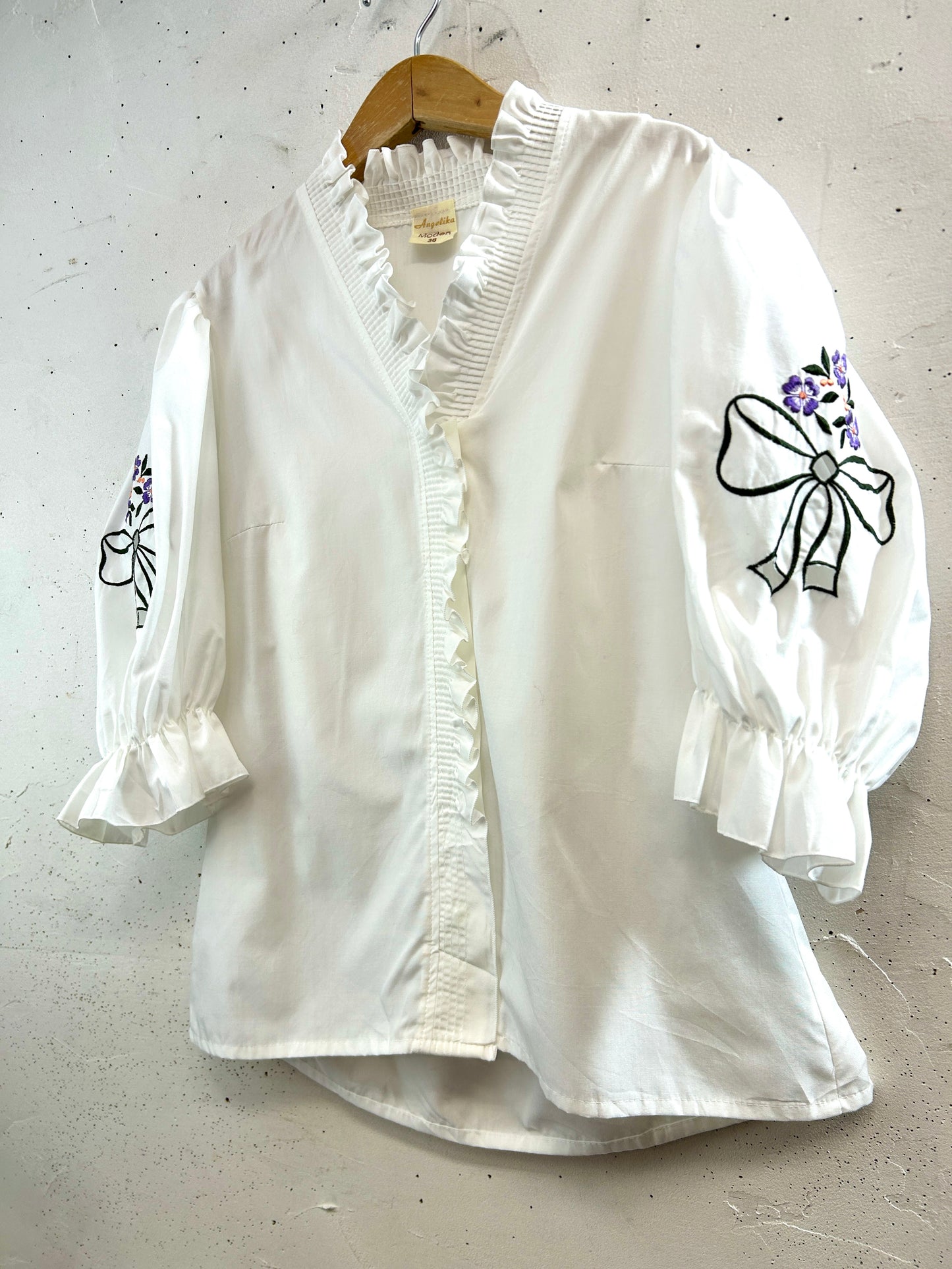 Vintage Tyrol Blouse  [B31696]