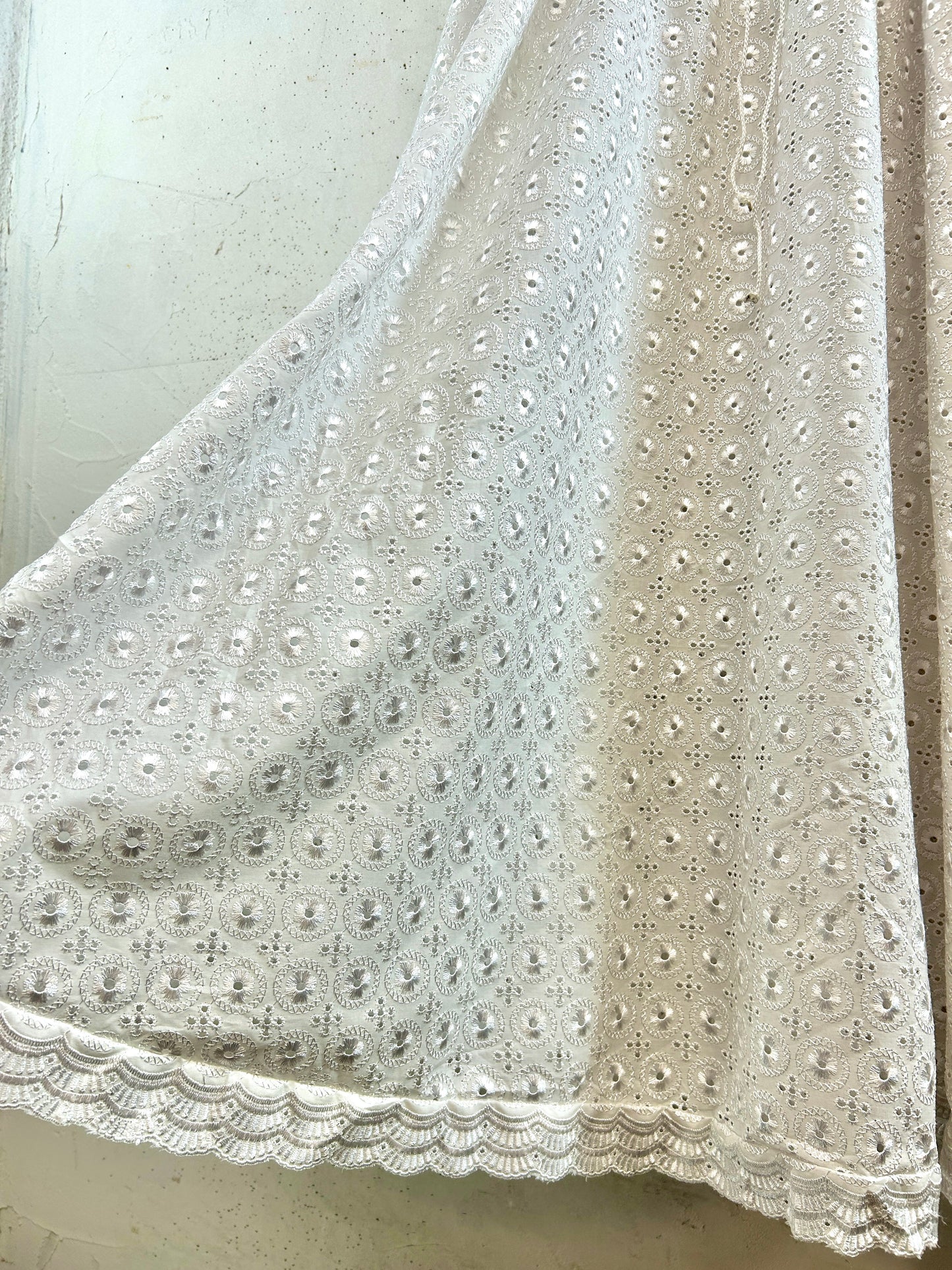 Vintage White Dress [E32507]