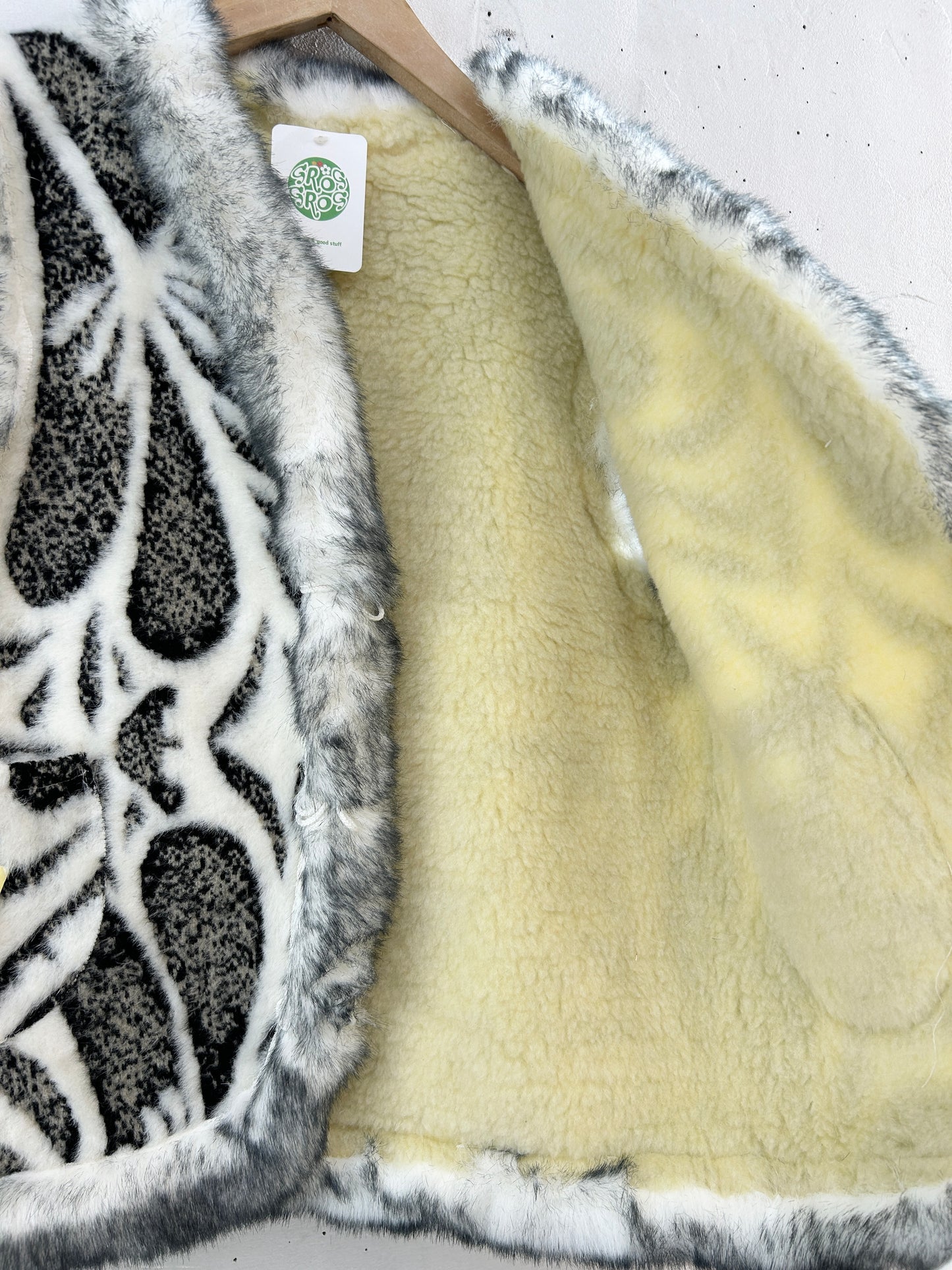 Vintage Eco Fur Vest 〜Dead Stock〜 [J30548]