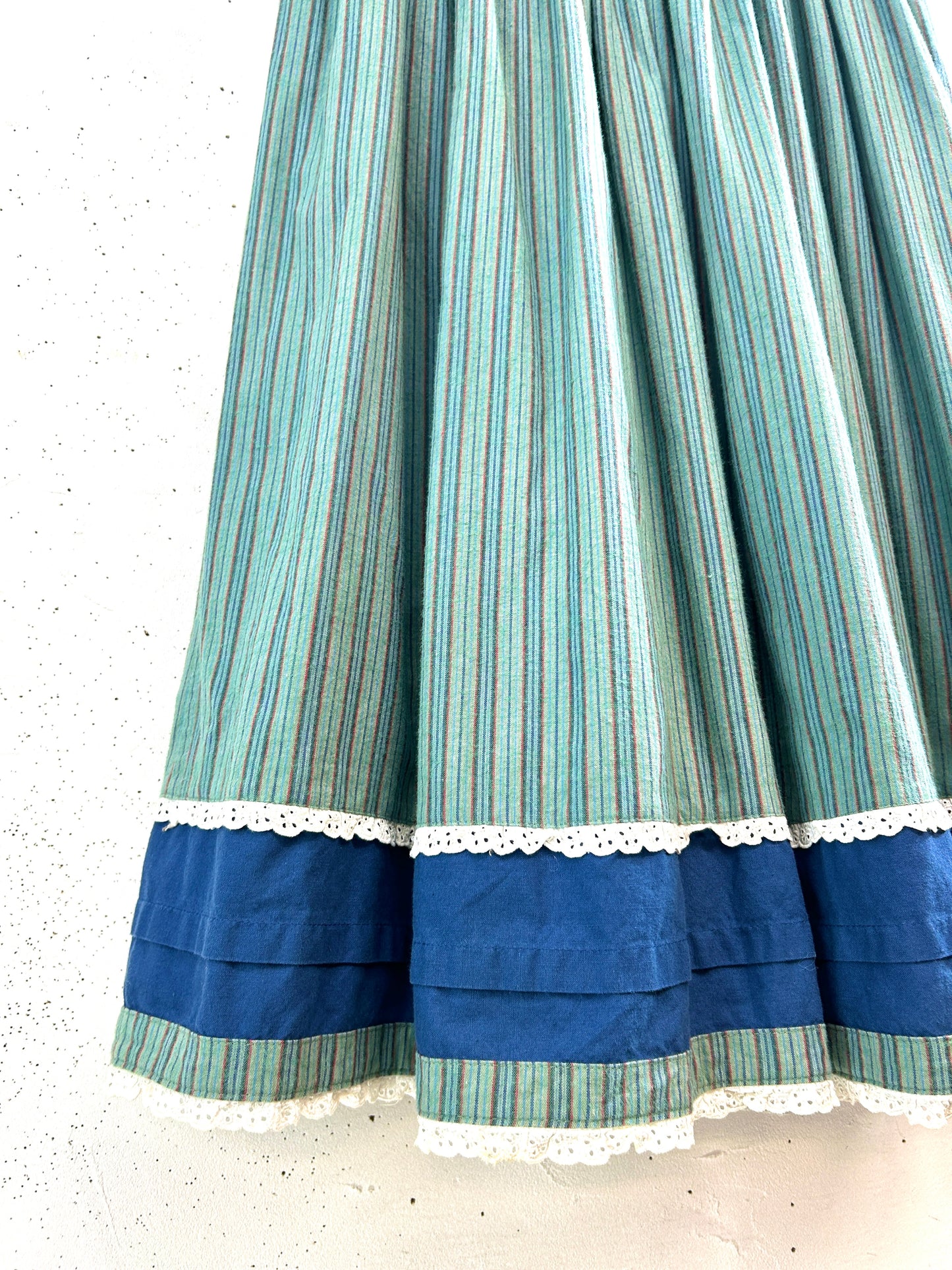 Vintage Tyrol Skirt [L30994]