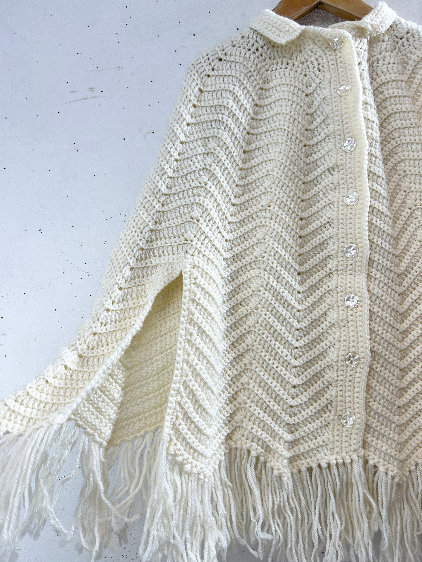 Vintage Knit Poncho [J30570]