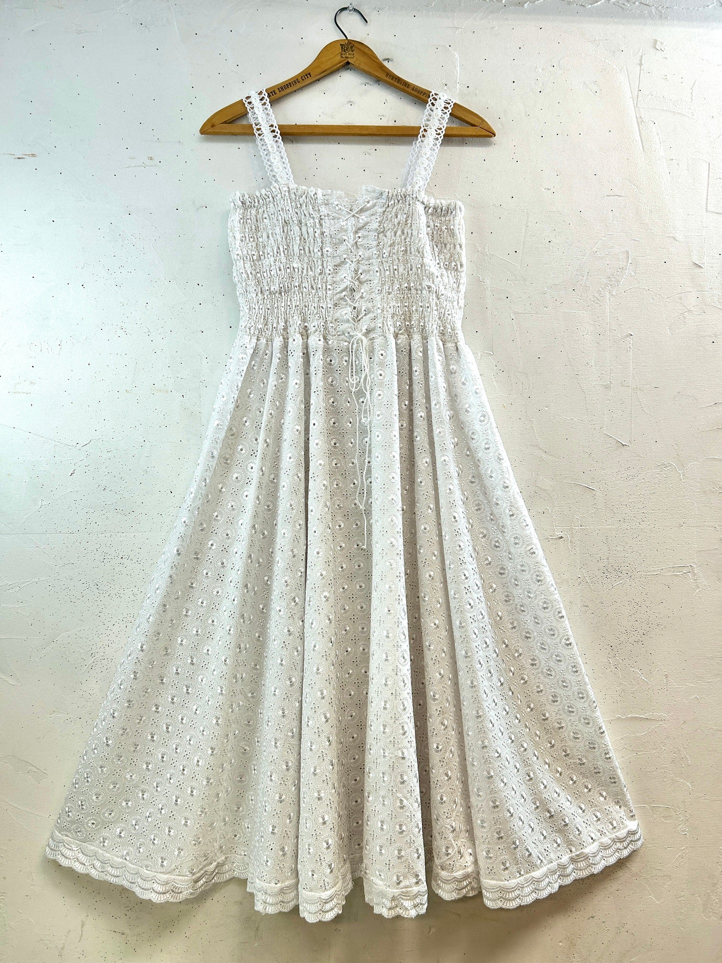 Vintage White Dress [E32507]