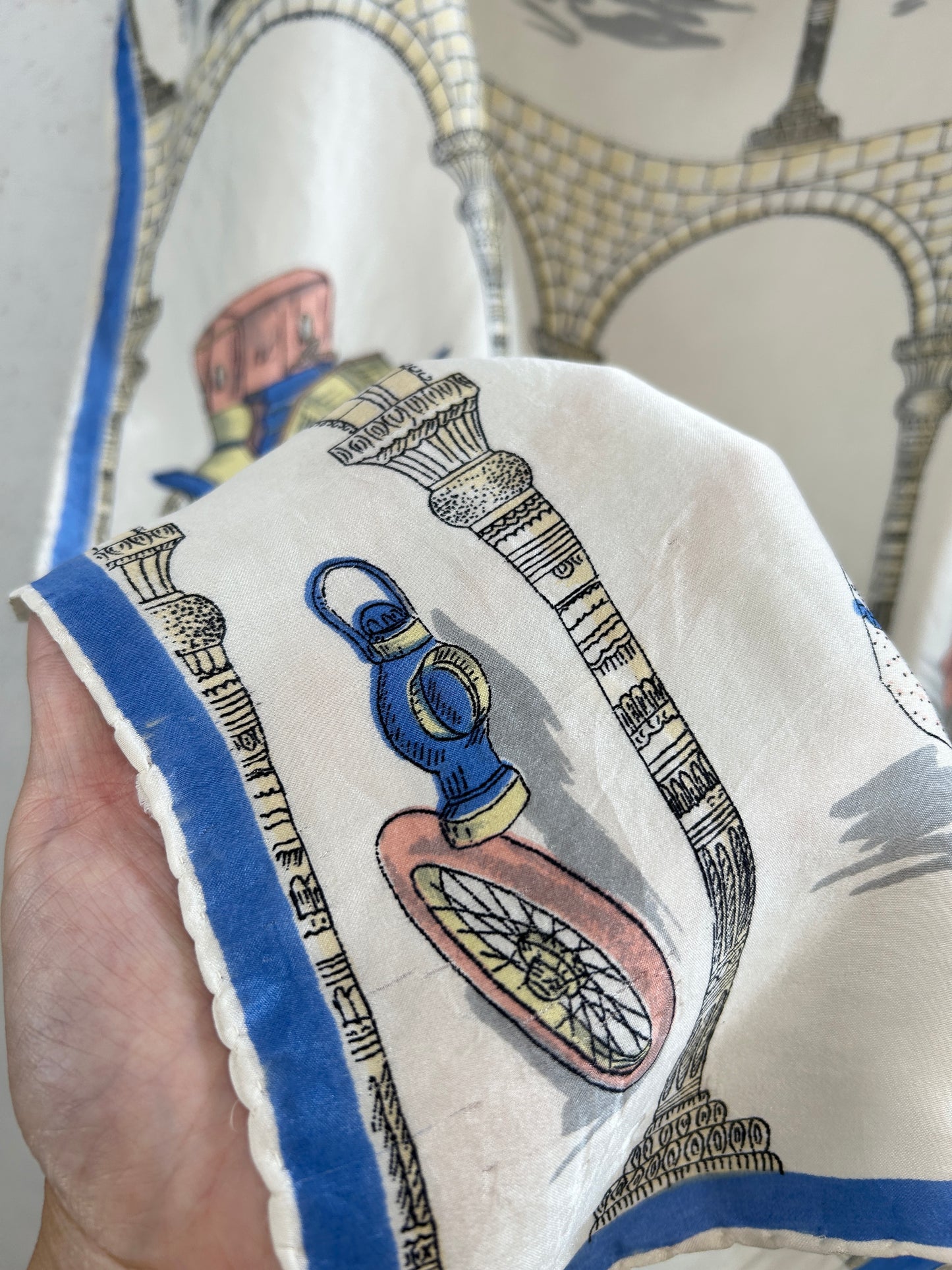 Vintage Scarf [G33297]