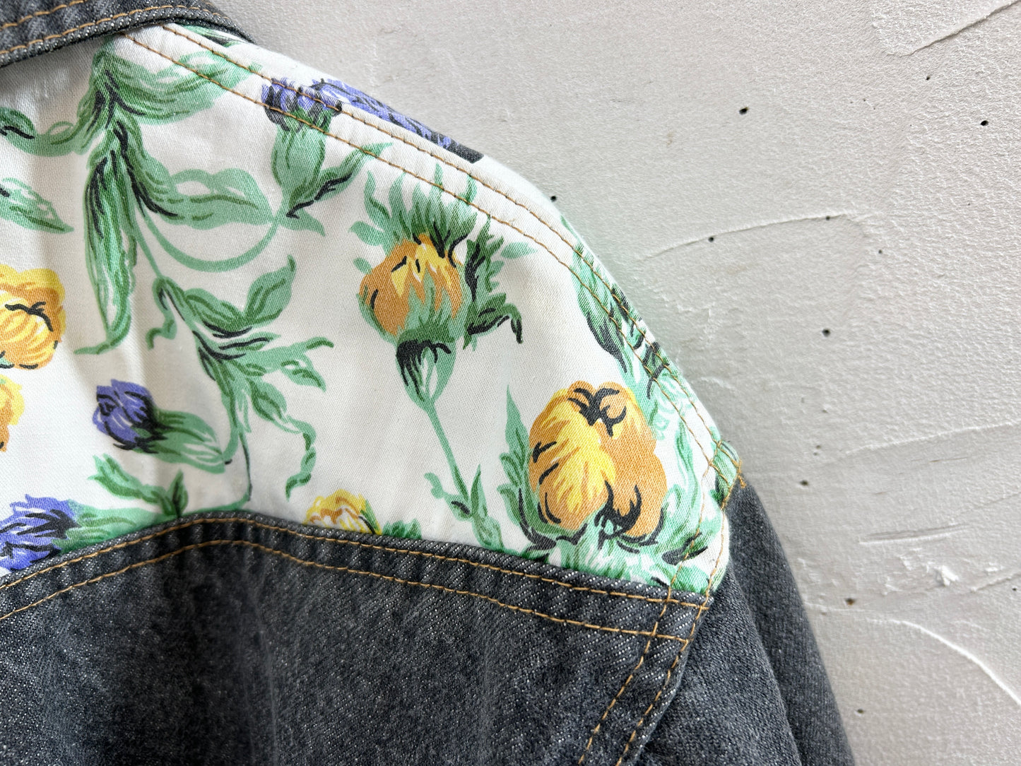 Vintage Denim Jacket [J30551]