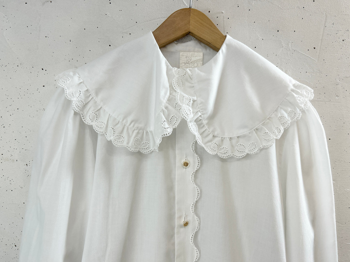 Vintage White Blouse [F32606]