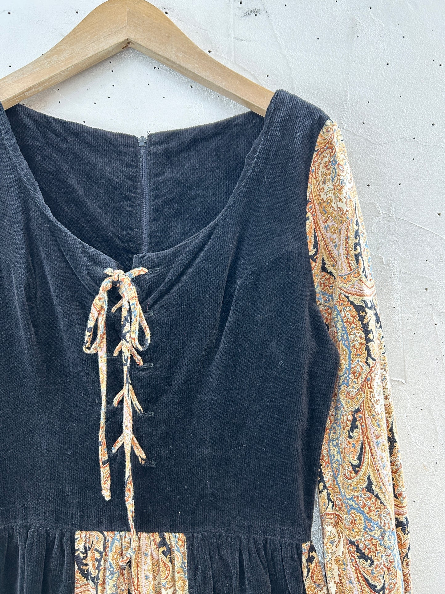 '70s Vintage Dress [J30552]