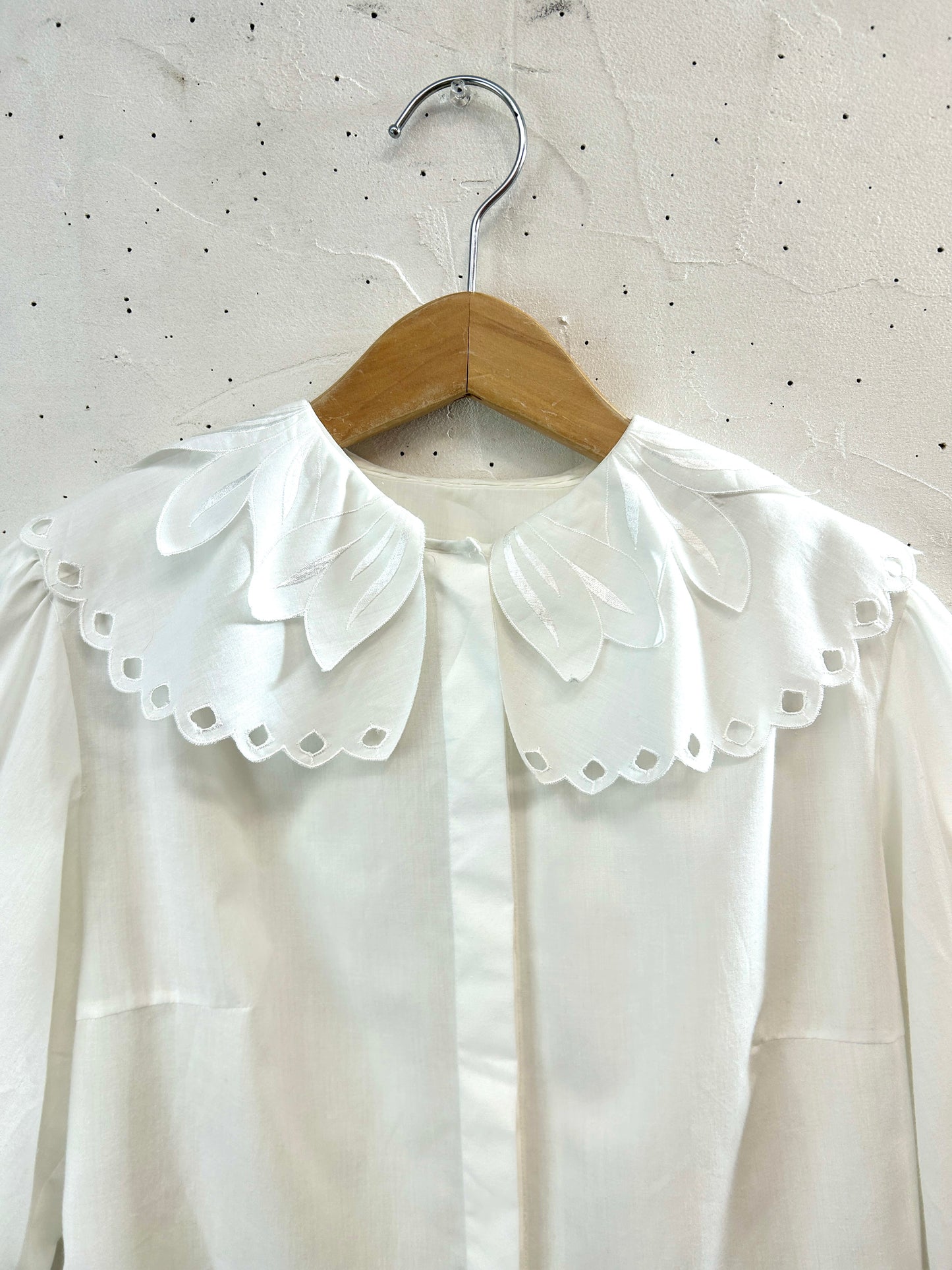 Vintage White Blouse [C31828]