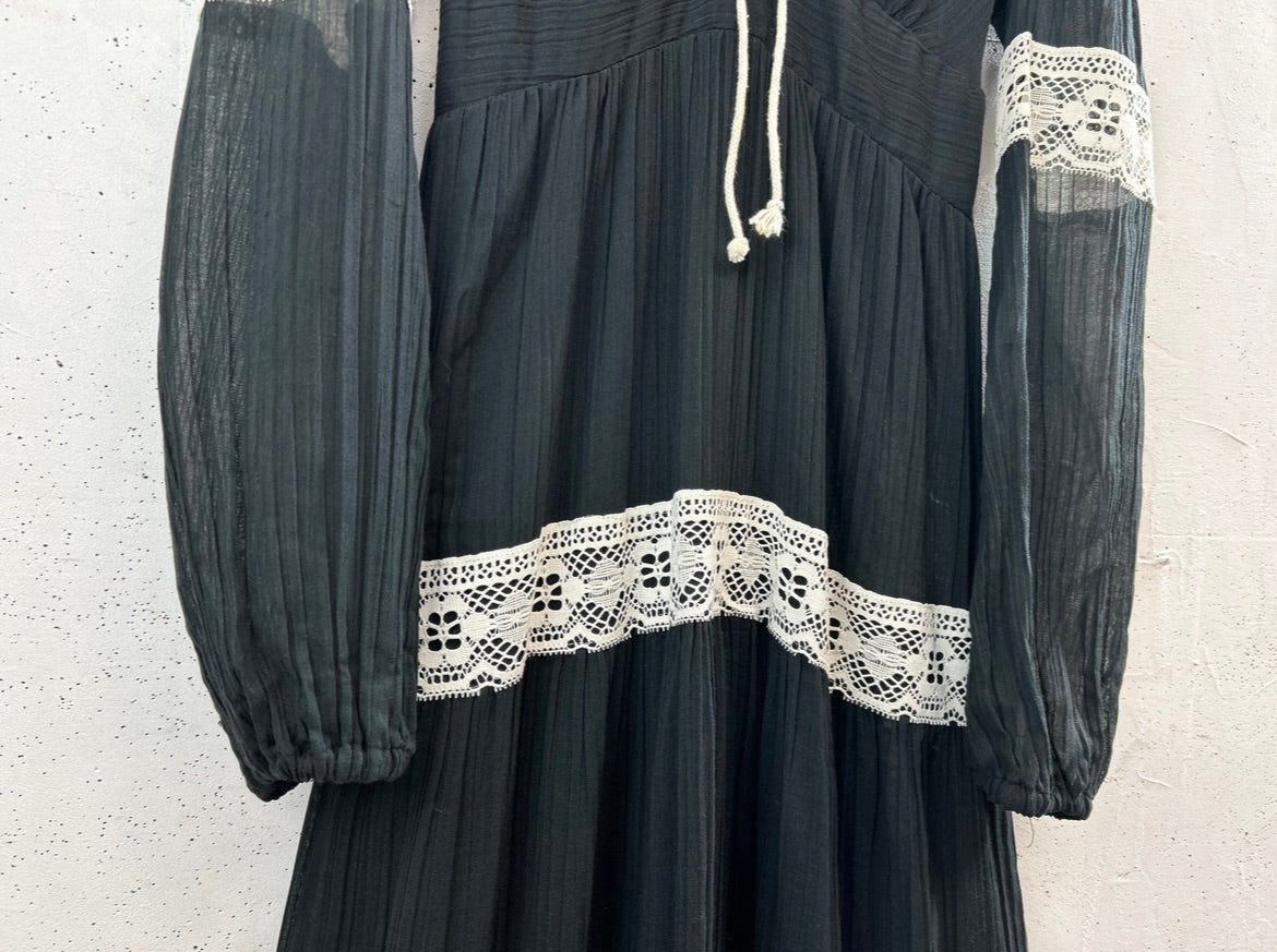 '70s Vintage Dress [D32115]